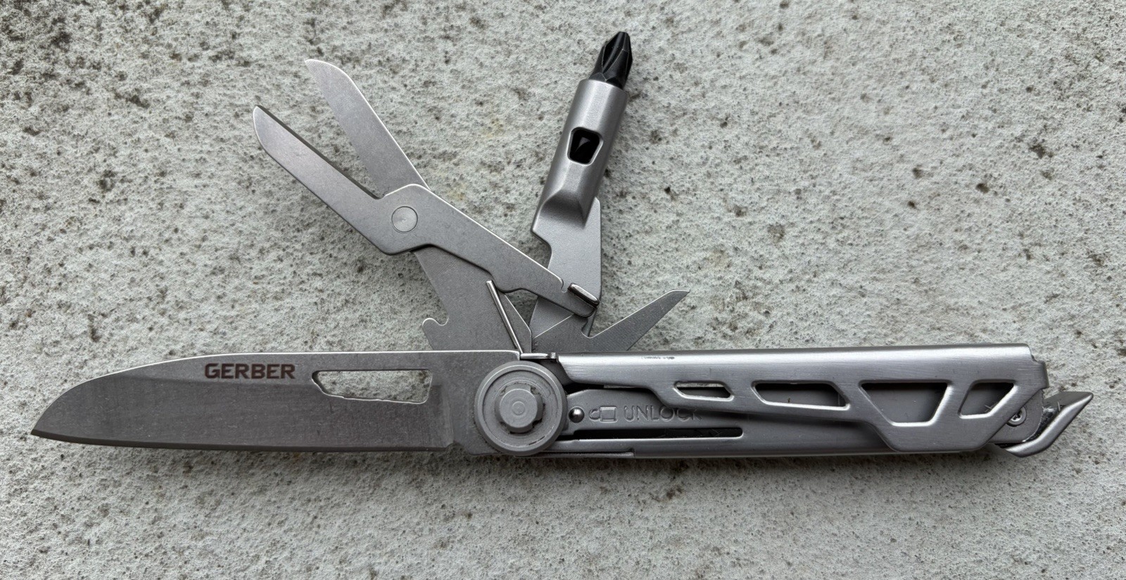 GERBER GEAR ARMBAR DRIVE 8-IN-1 MULTI-TOOL URBAN BLUE 31-003704, EXCELLENT!