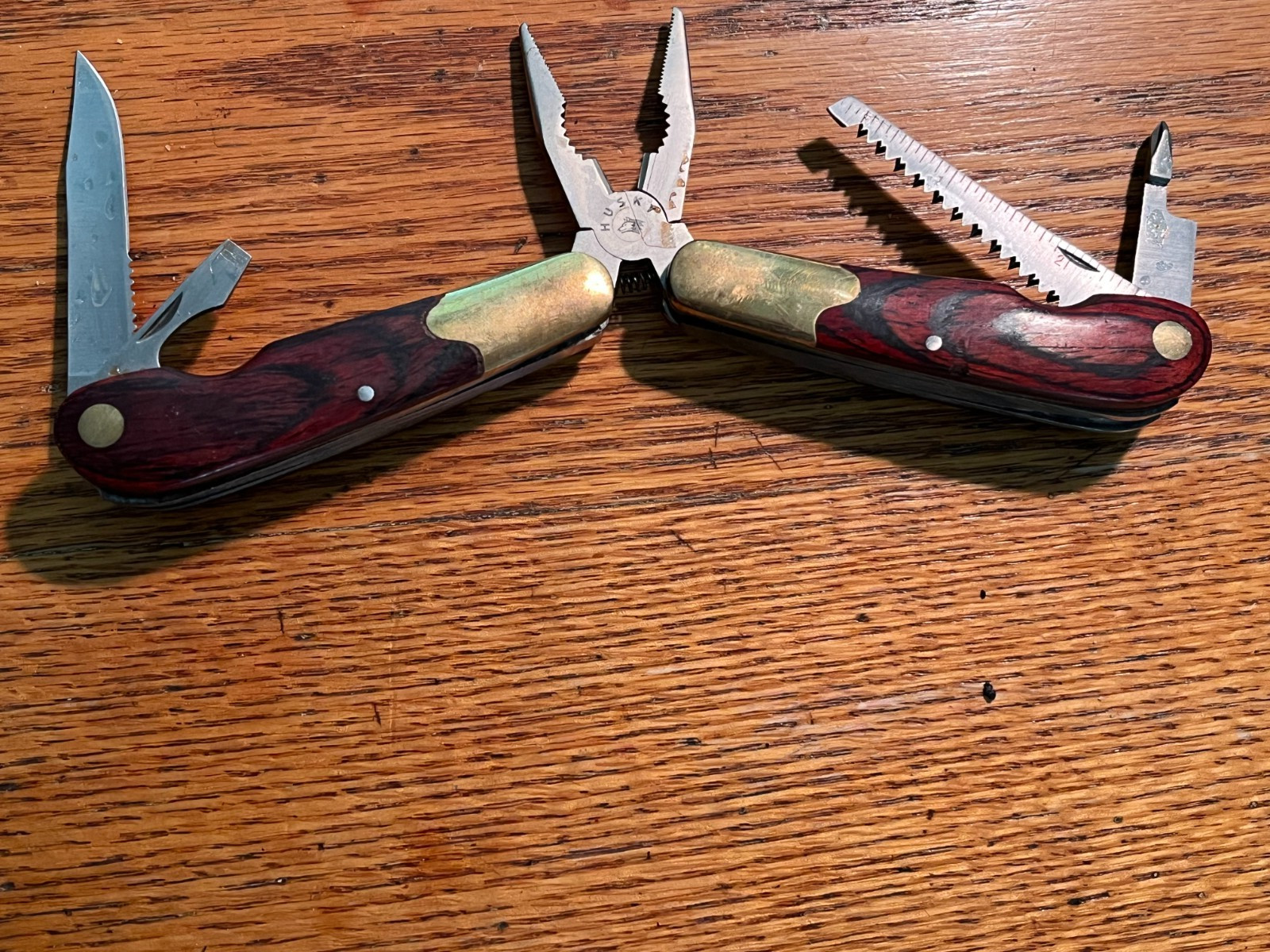 Husky Limited Ed. Rosewood & Brass Multi-Tool & Case Excellent