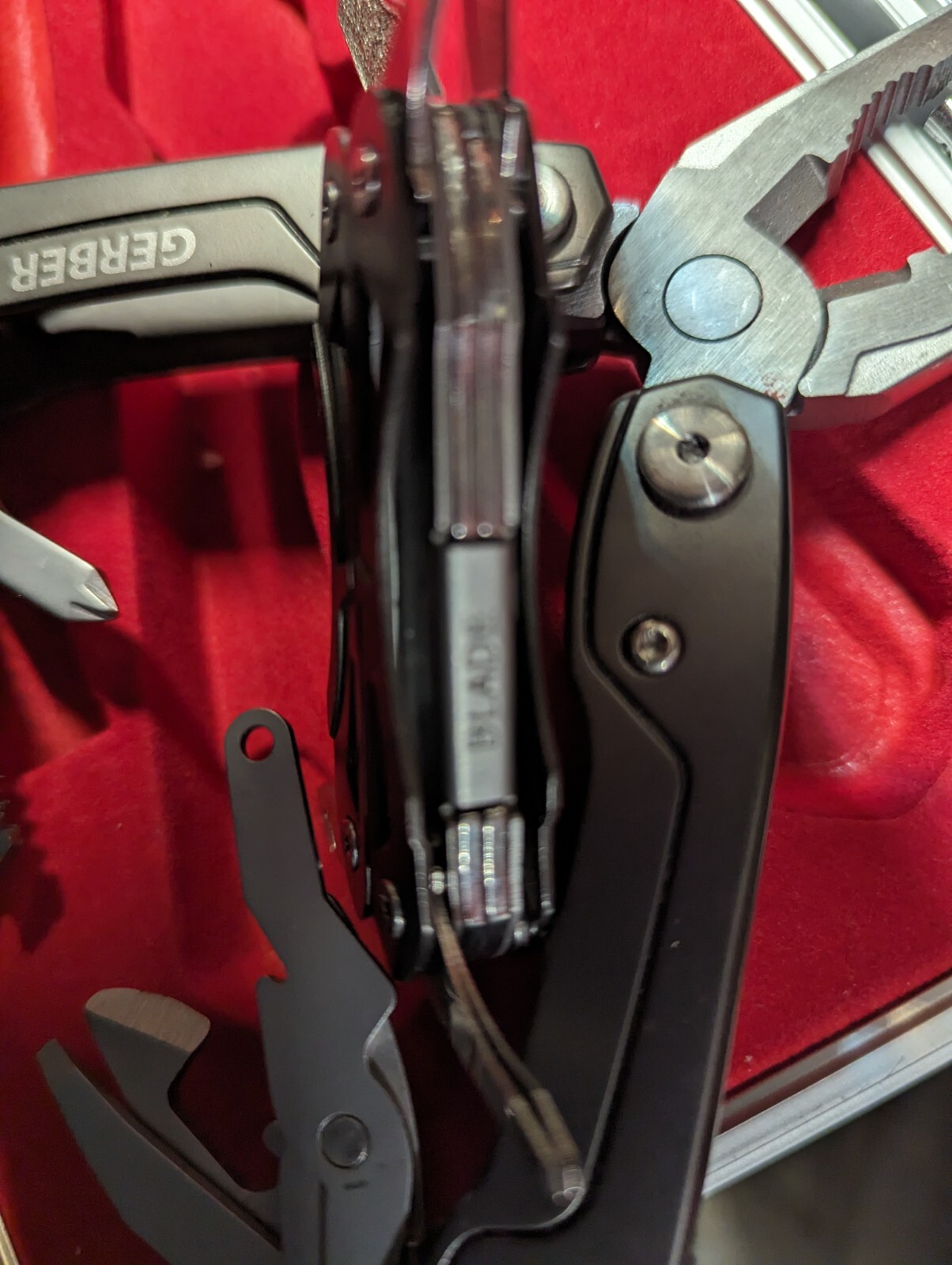 Gerber Multi Pliers & Multi Tool Knife With Hard Case