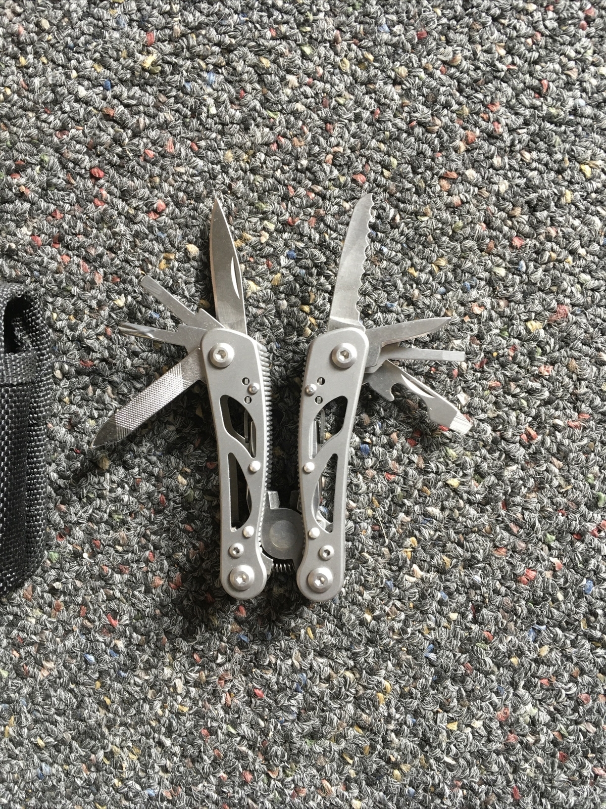 Ganzo Firebird G104-S Multi Tool 9 in 1 Folding Outdoor Pocket Mini With Case
