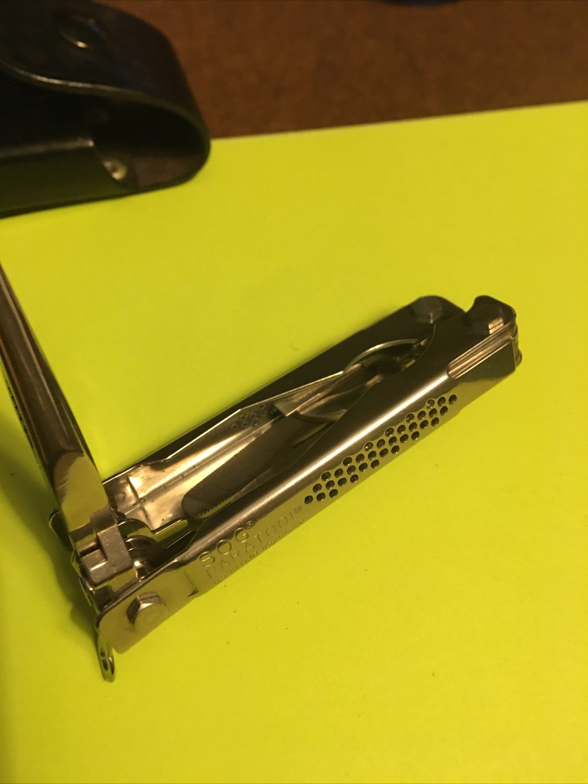 SOG USA Para Tool 10 Blades Pliers Measures Made USA Excellent Condition