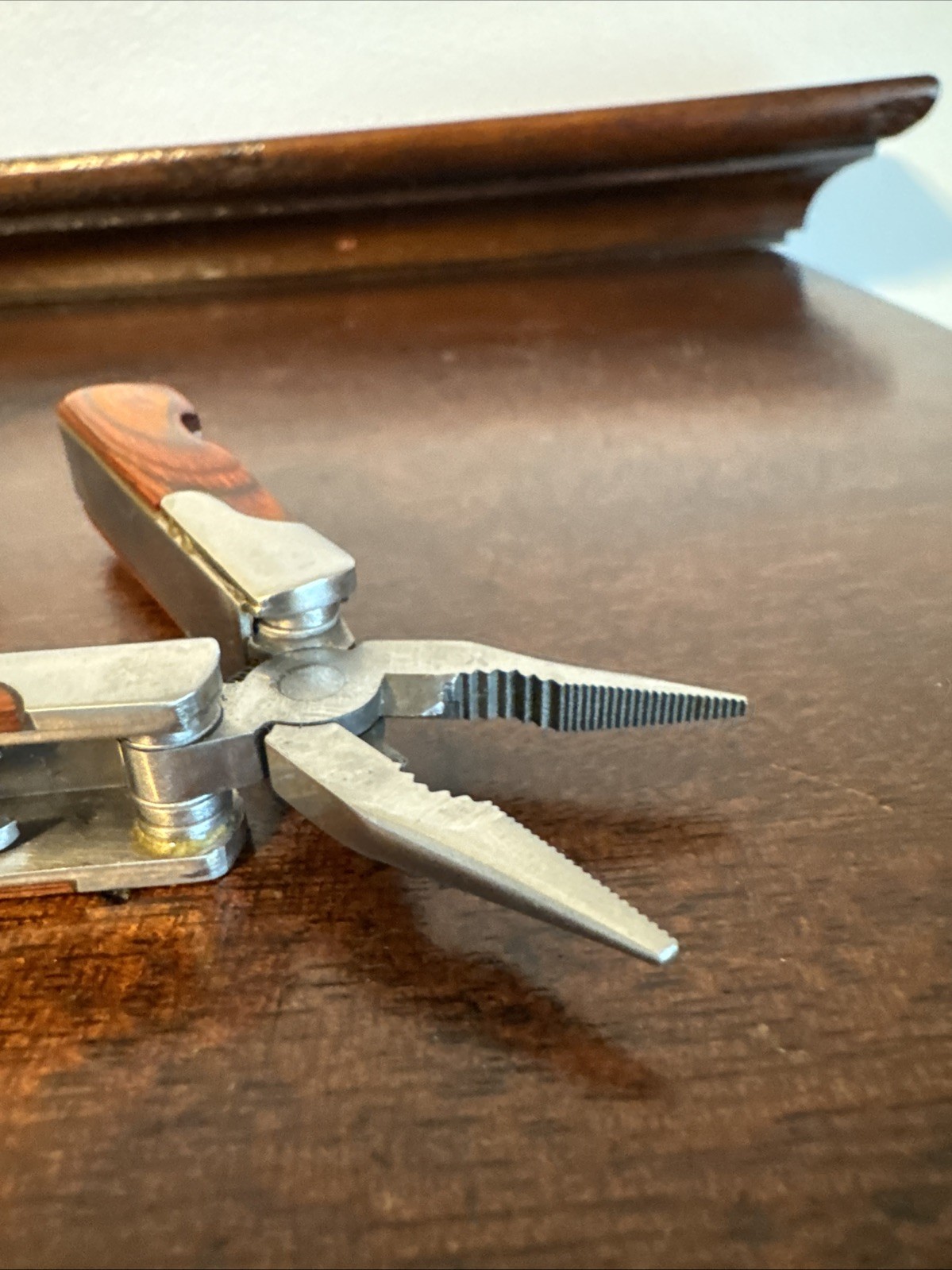 VINTAGE Guidesman 9 Multi-Tool, Pliers, File, Screwdriver & More, W/ Nylon Case