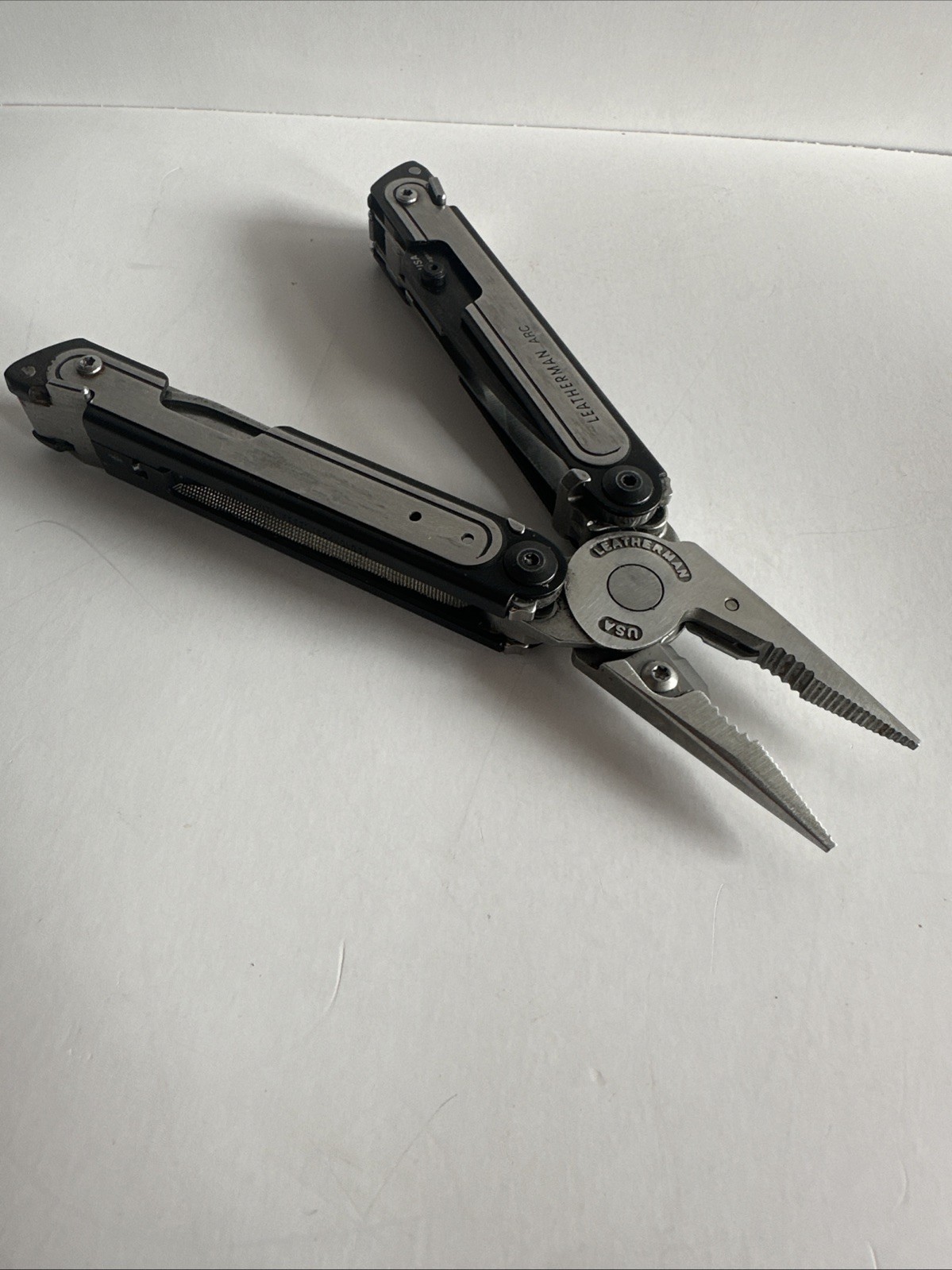 Leatherman ARC Multi-Tool 20-in-1 One-Hand Opening CPM MagnaCut Steel EDC Tool