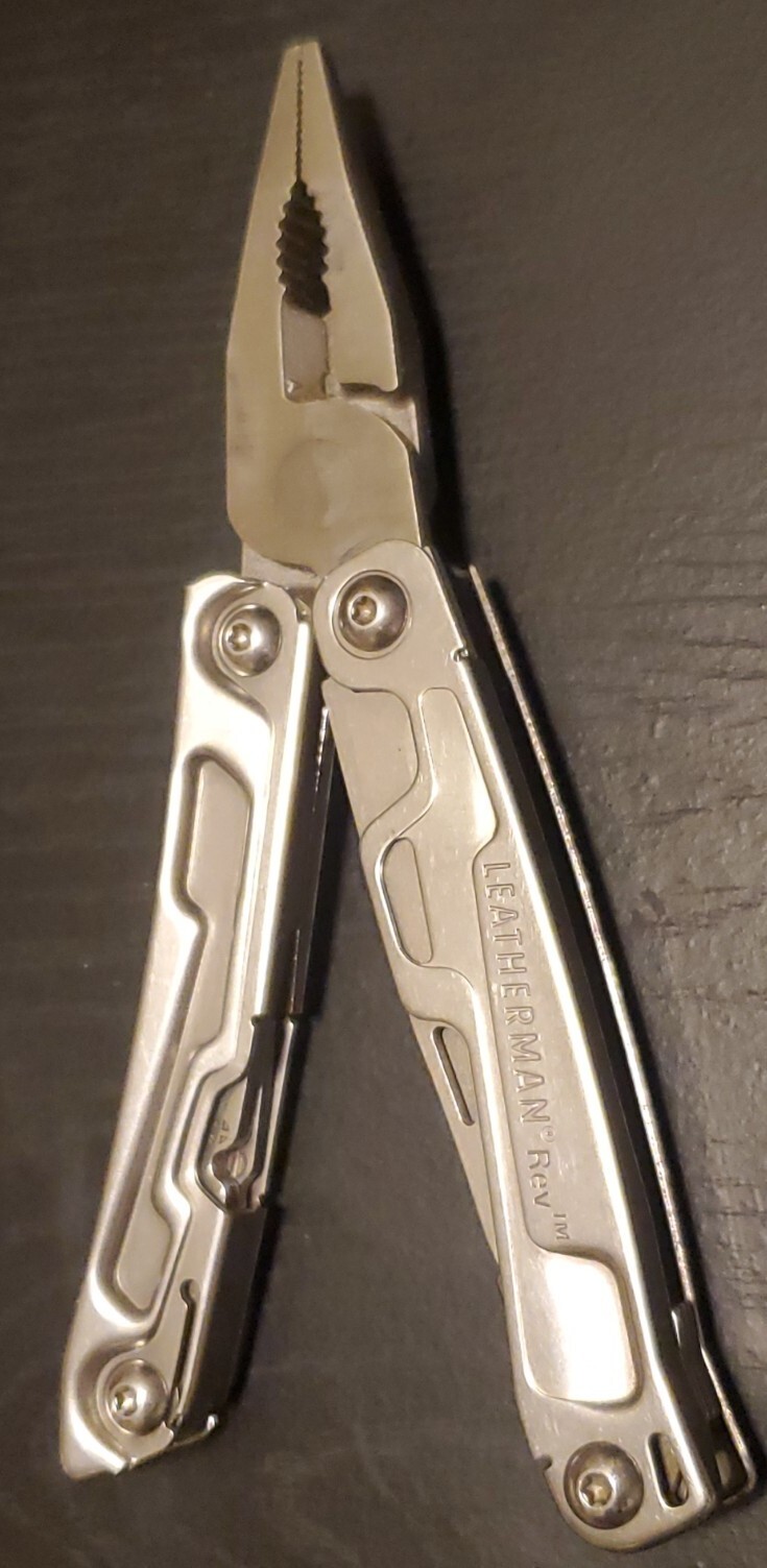 LEATHERMAN REV MULTI-TOOL IS IN PRIMO CONDITION 022