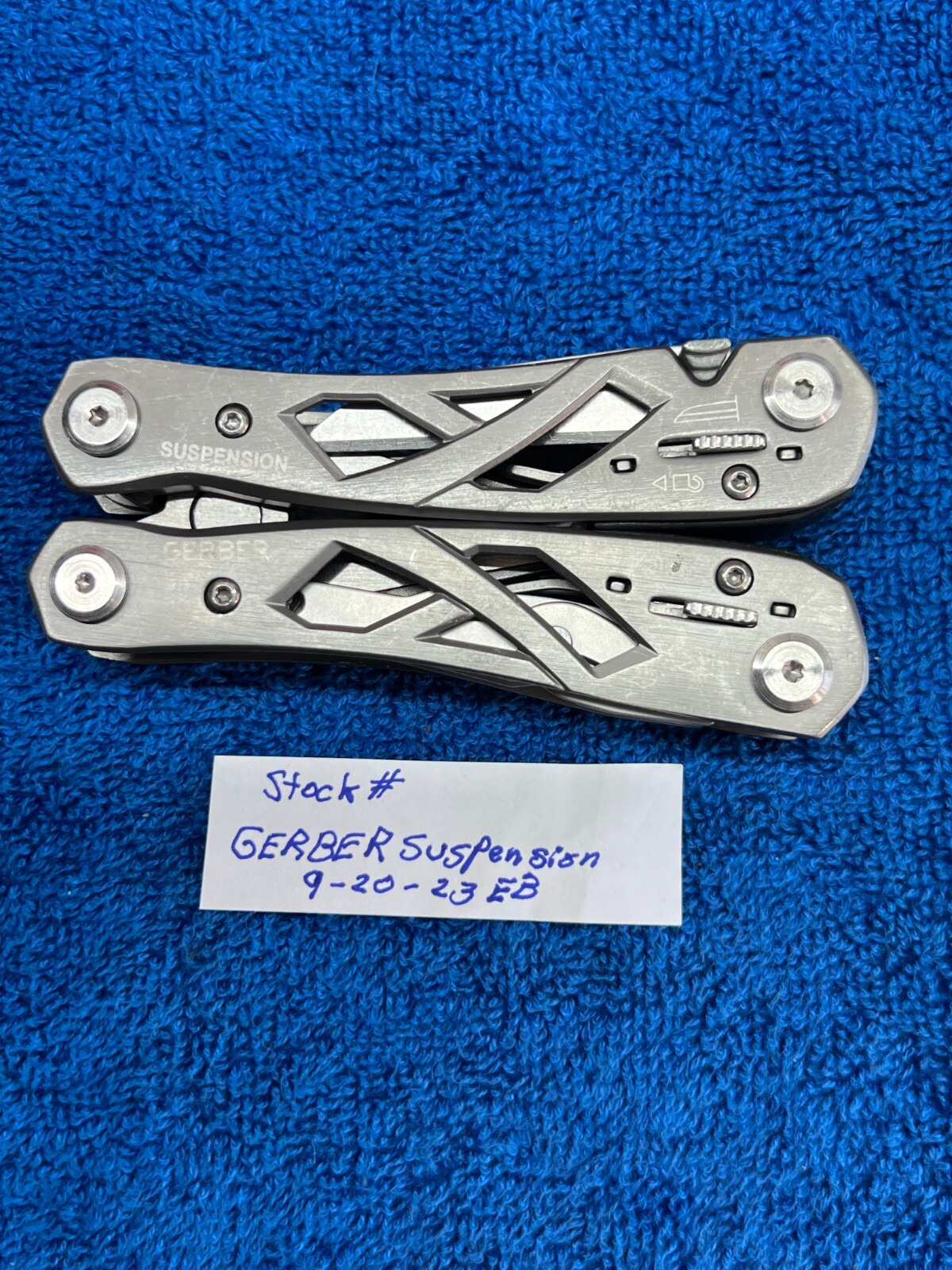 GERBER “Truss” Multi-Tool with Sheath | 17 Tools | SILVER | Gently Used $45.00