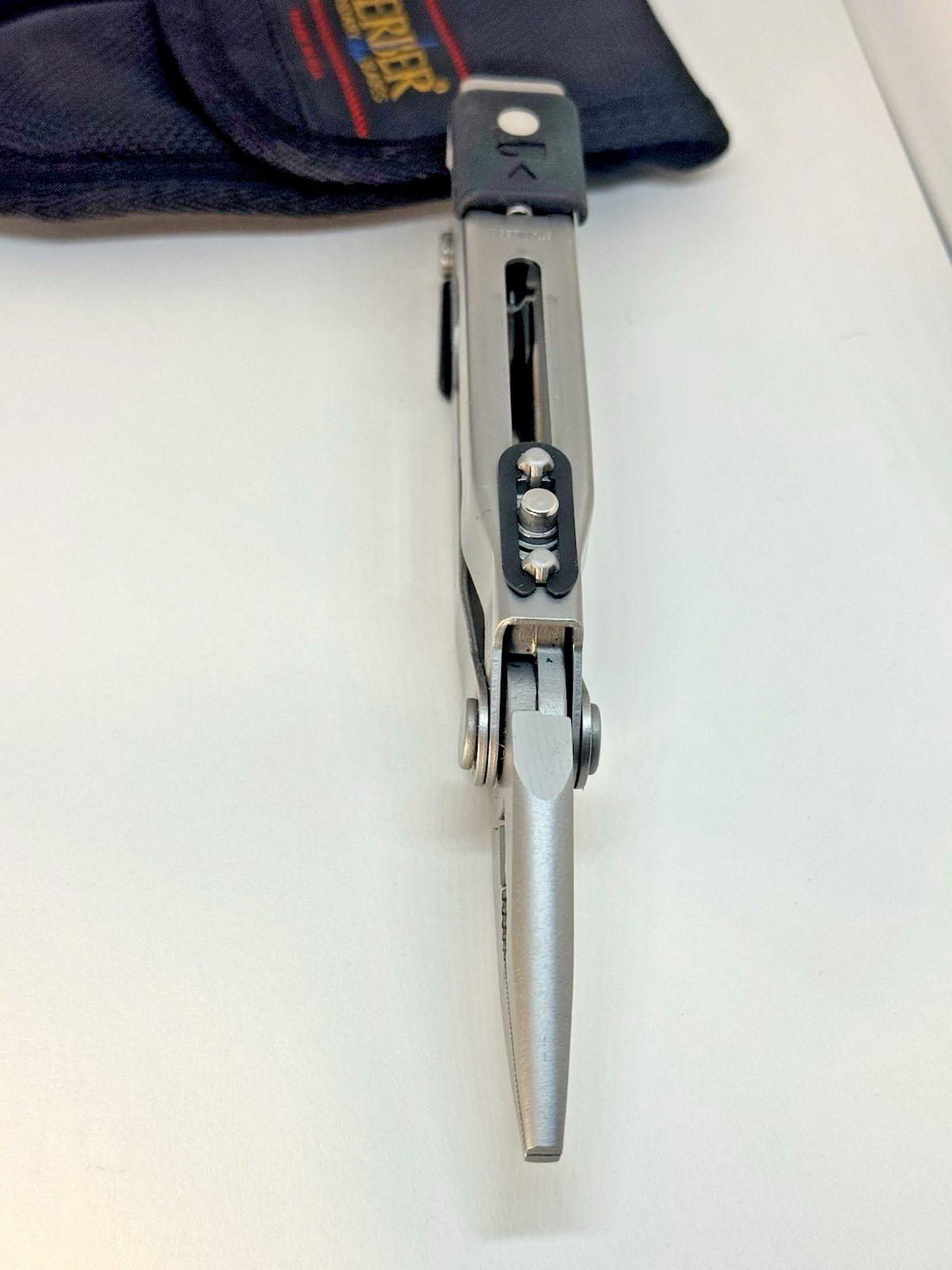 Excellent Gerber Legendary Blades Multi Tool In Nylon Belt Pouch Simonds USA