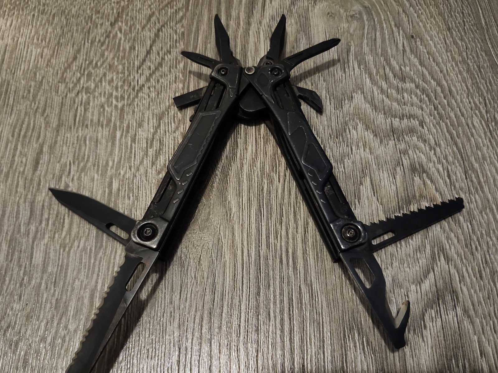 Leatherman OHT One Handed Tool Multi Tool – Black, Used, Good Condition