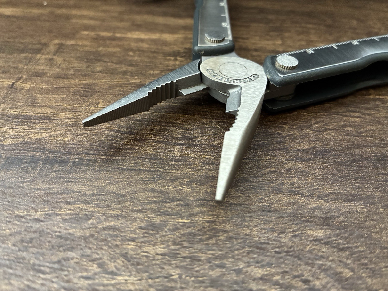 LEATHERMAN Kick Multi-Tool With Sheath