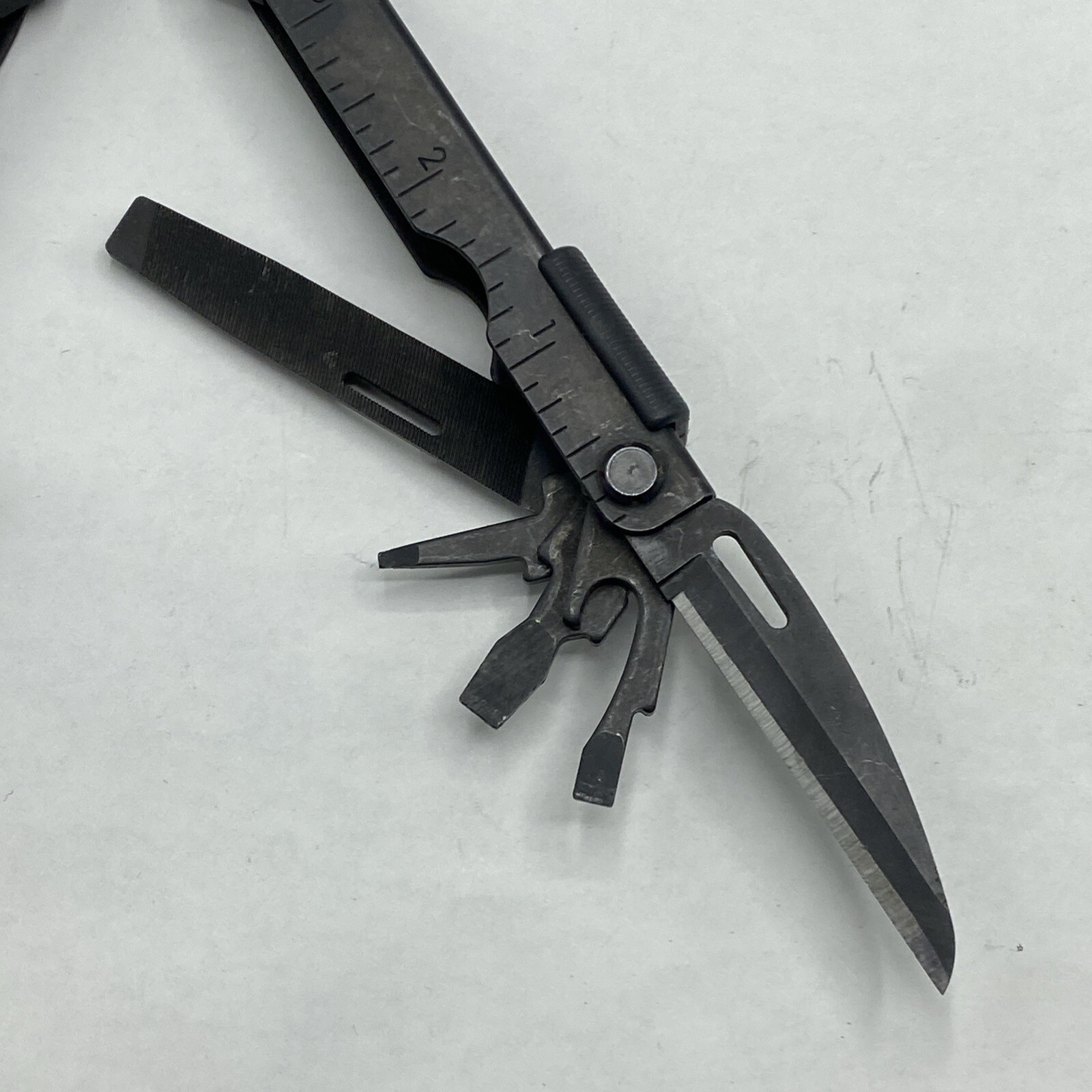 Gerber MP 600, Carbide Cutters, Needlenose – Black