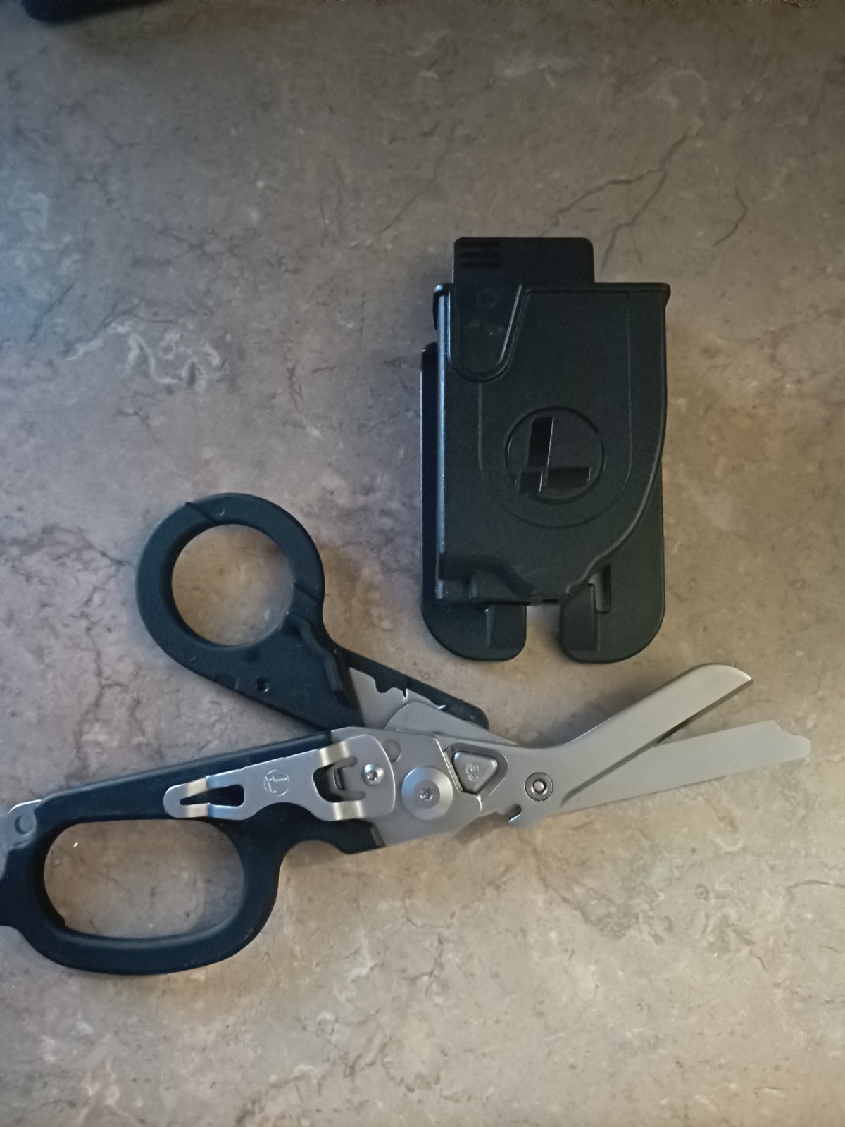 Leatherman Raptor Shears Black Folding Medical Scissors With Holster
