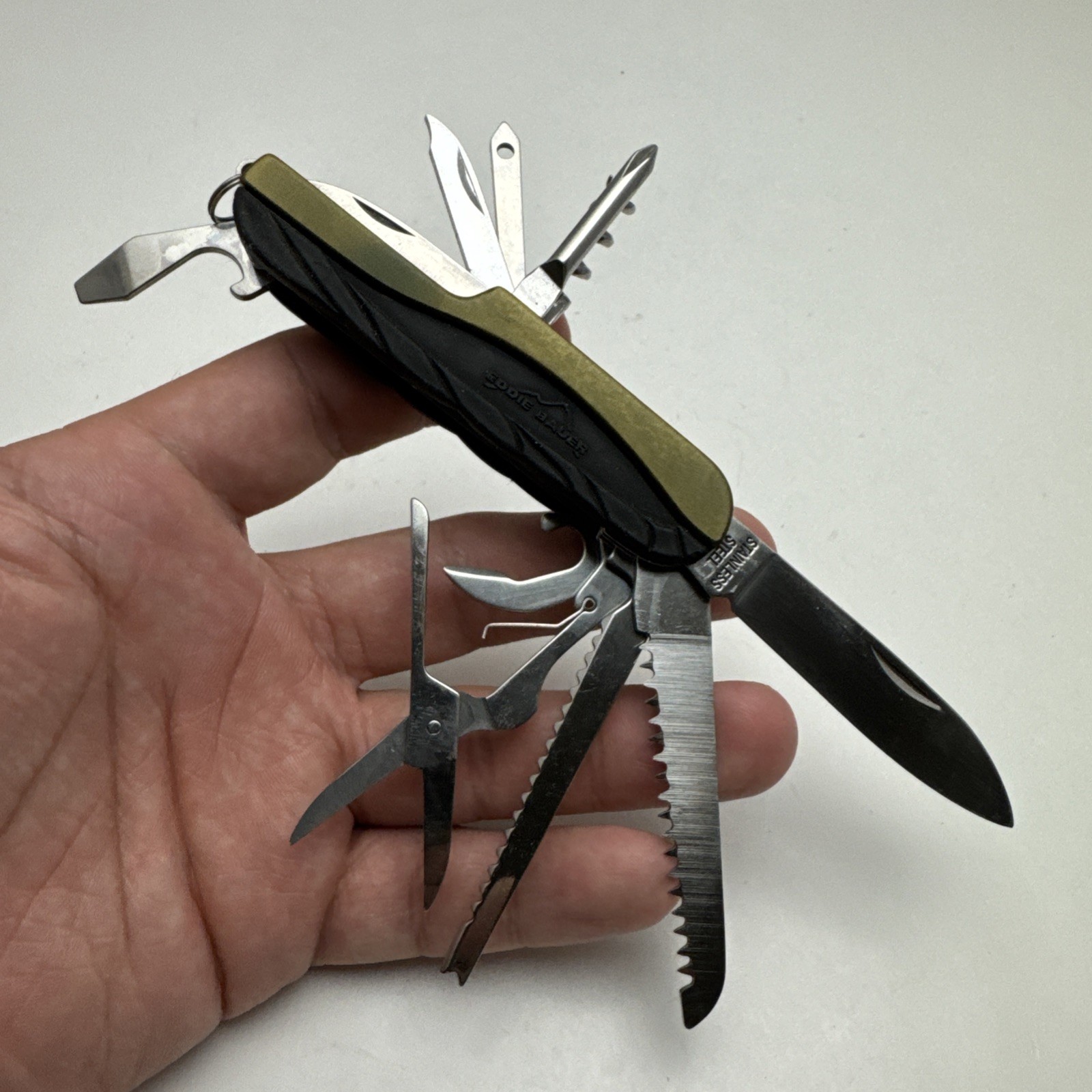 Eddie Bauer Multitool 11 Tools Black And Green