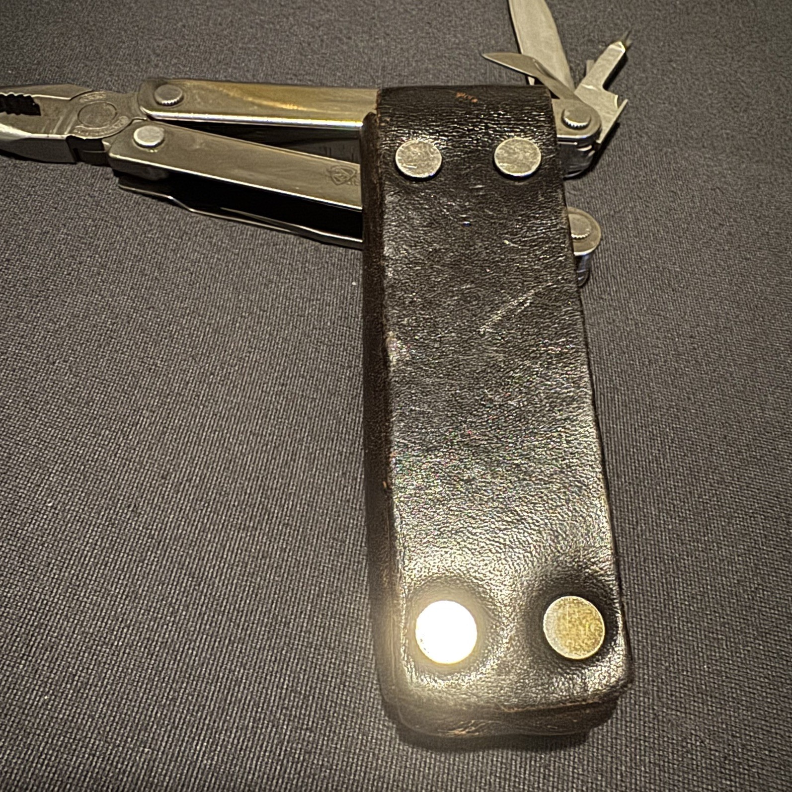 AOPA AIRCRAFT OWNERS & PILOTS ASSOCIATION LEATHERMAN TOOL PST 1993 LEATHER CASE