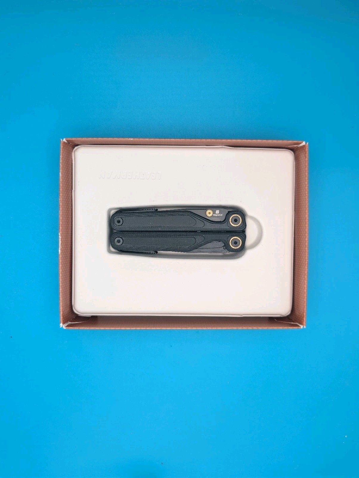 Leatherman Wave Alpha Multi-Tool! FAST SHIPPING! OBSIDIAN! MAGNACUT BLADE!