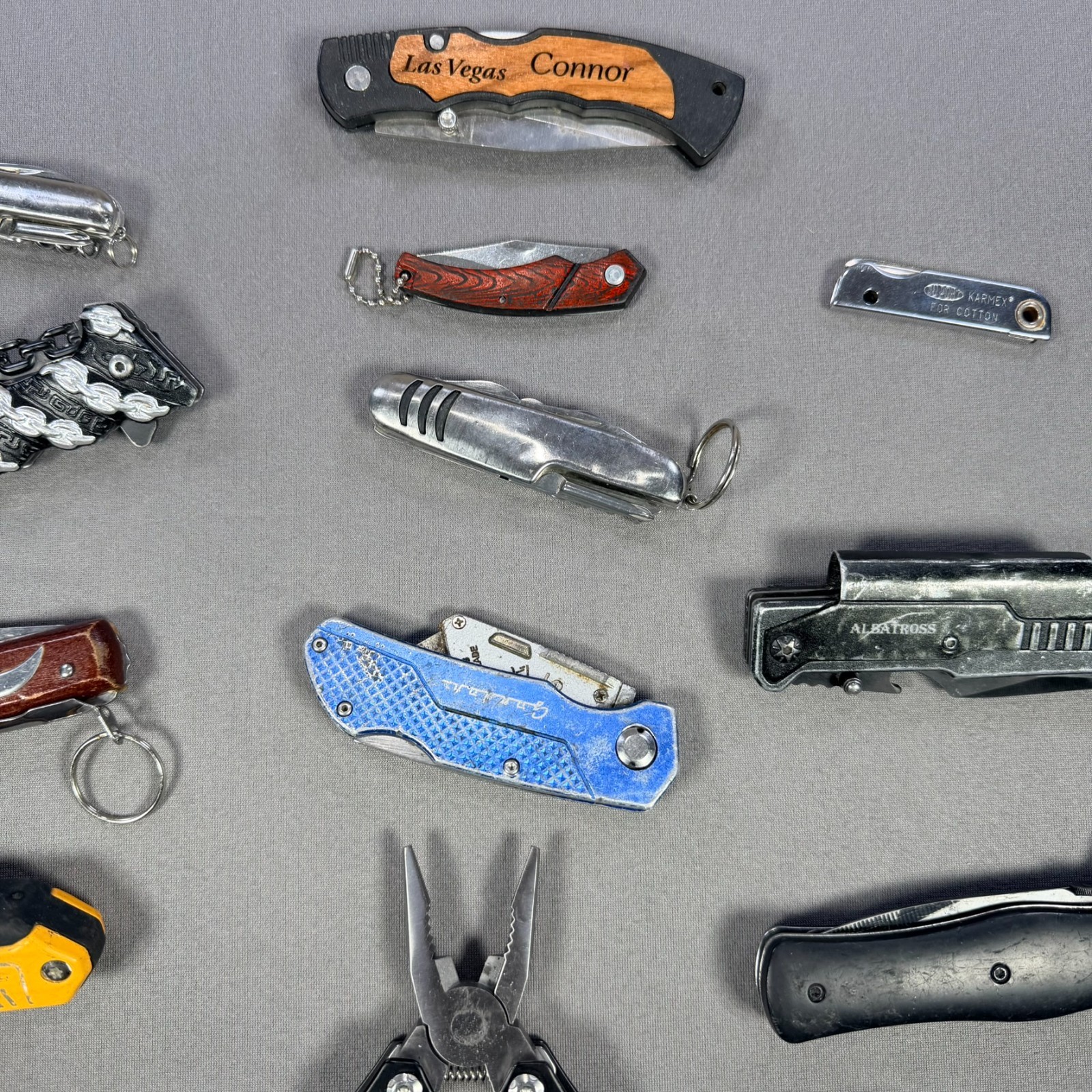 Mixed Pocket Knife Utility Multi-Tool Lot Okapi DeWalt Albatross Guidesman 13pc
