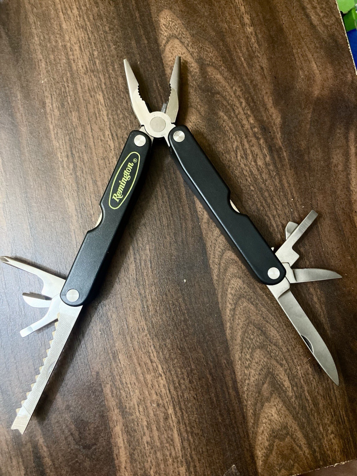 Remington foldable survival multi-tool knife China Stainless Fold To 4” Black