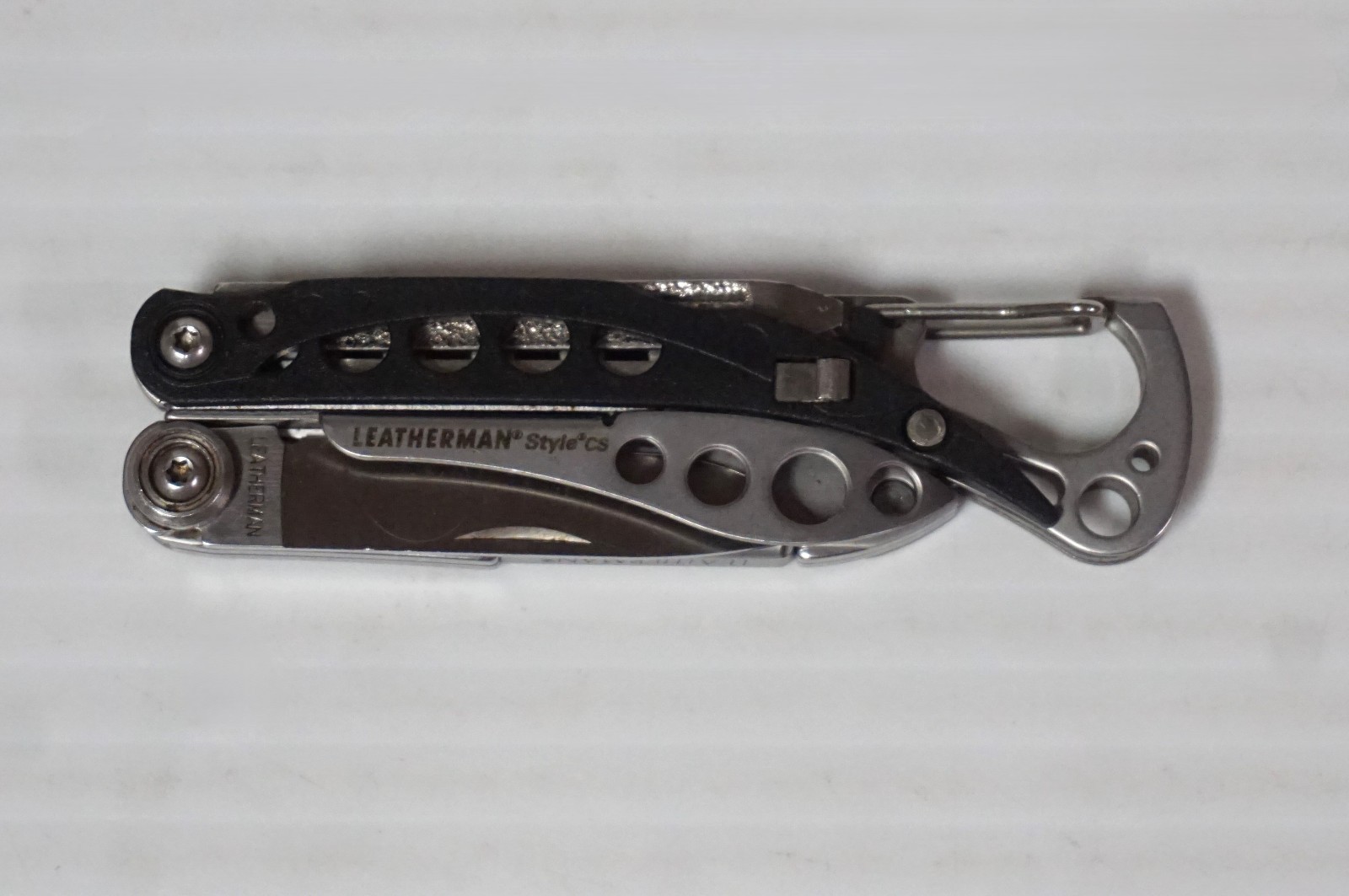 Leatherman Style CS Black Multi-Tool – Scissors, Knife, Carabiner – *Retired*
