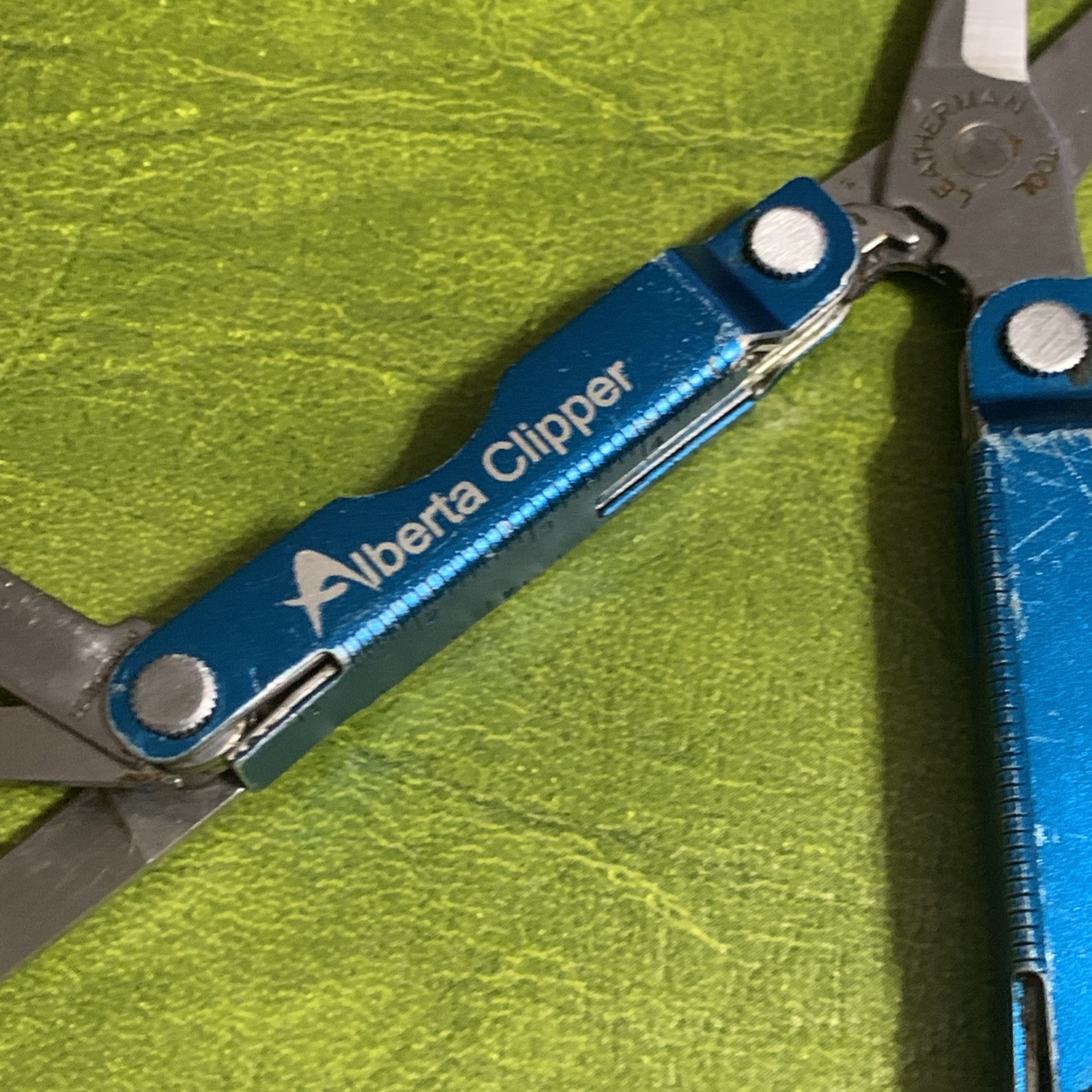 Leatherman Micra Mini Multi-Tool – Blue Anodized Alberta Clipper See Pics