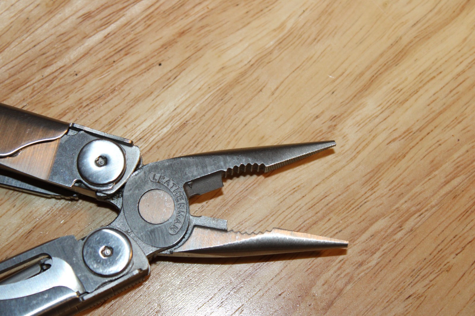 Leatherman Wave Multi-Tool 18-in-1 Stainless Steel w/ Sheath