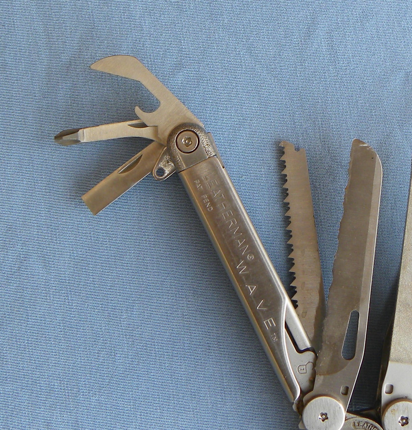 Leatherman Tool Wave w/Leather Sheath Multi-Tool, 07/00