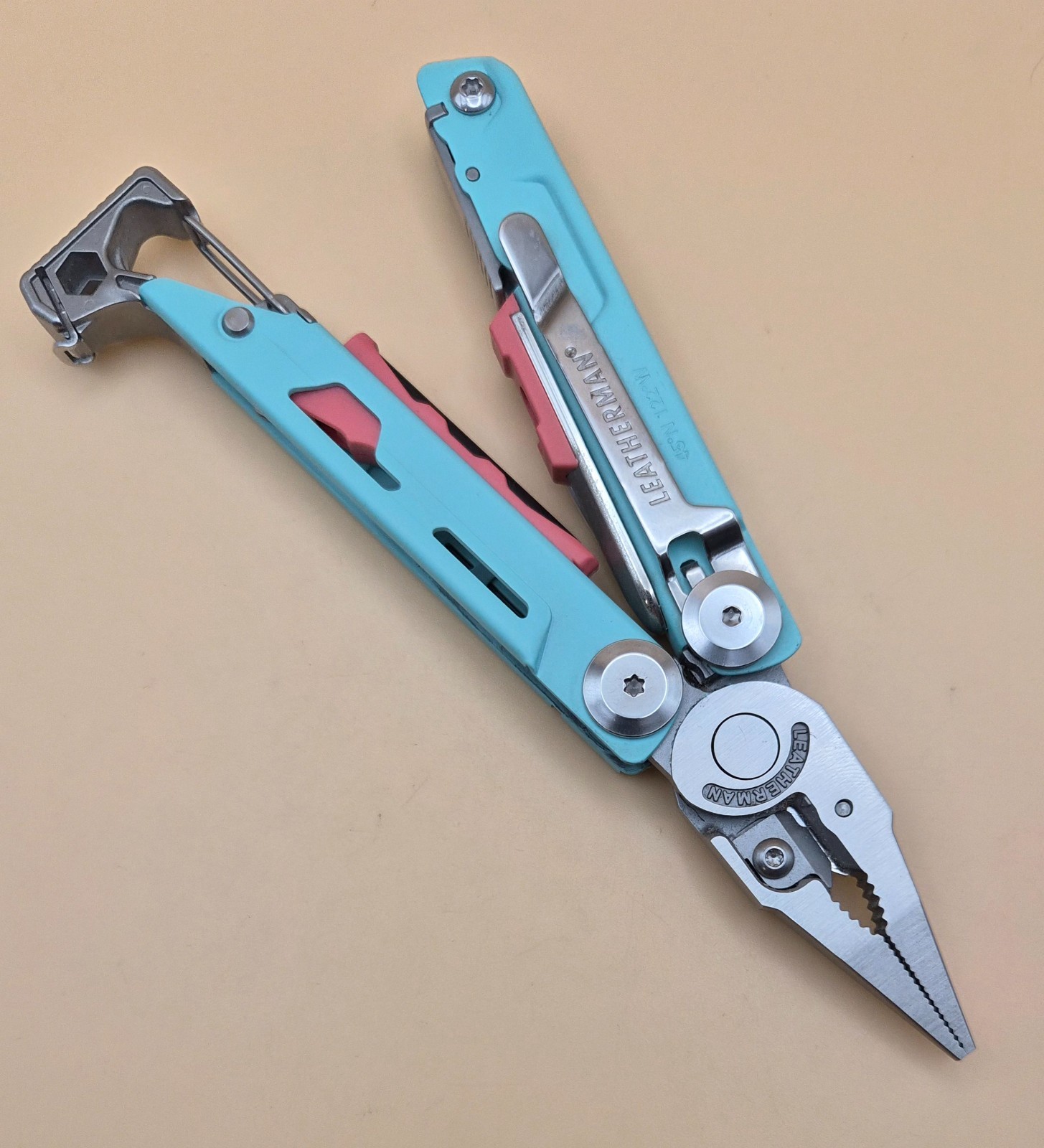 Leatherman SIGNAL Multi-Tool Aqua Good Condition (006)
