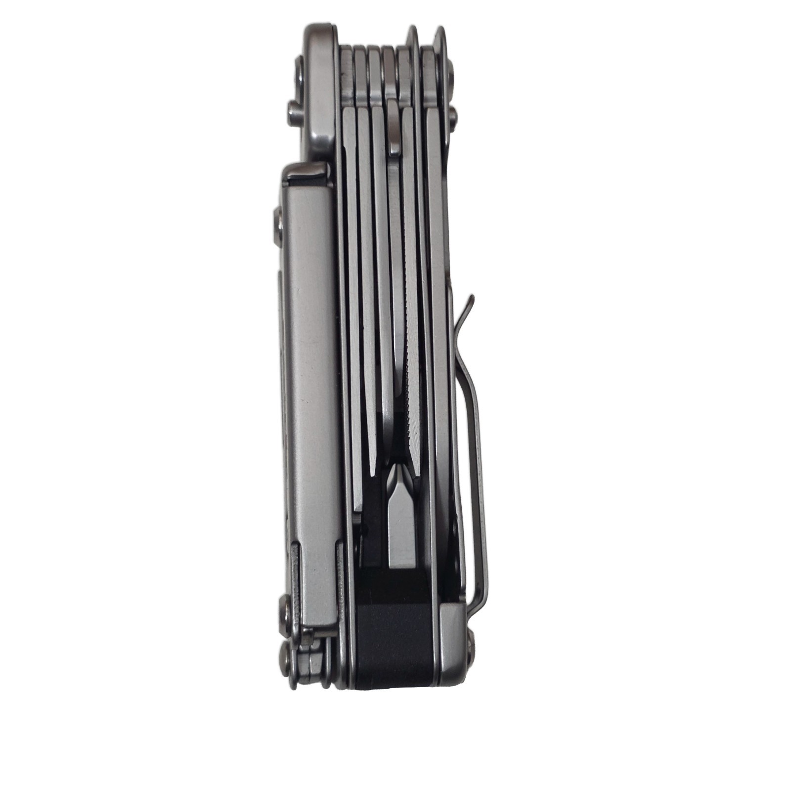 BlackFox BF-207 Multi Tool 13-in-1 EDC Stainless Steel Pocket Clip