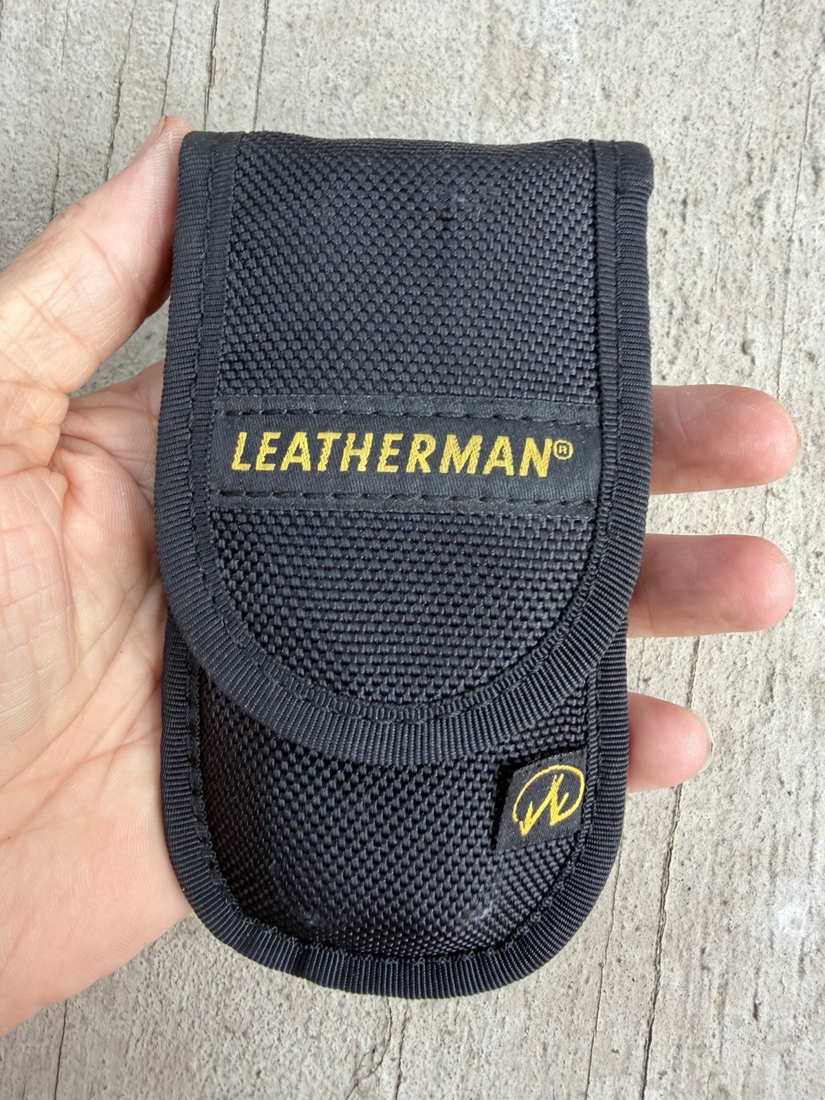 LEATHERMAN SURGE MULTI-TOOL IN BLACK NYLON SHEATH, EXCELLENT OVERALL USED!