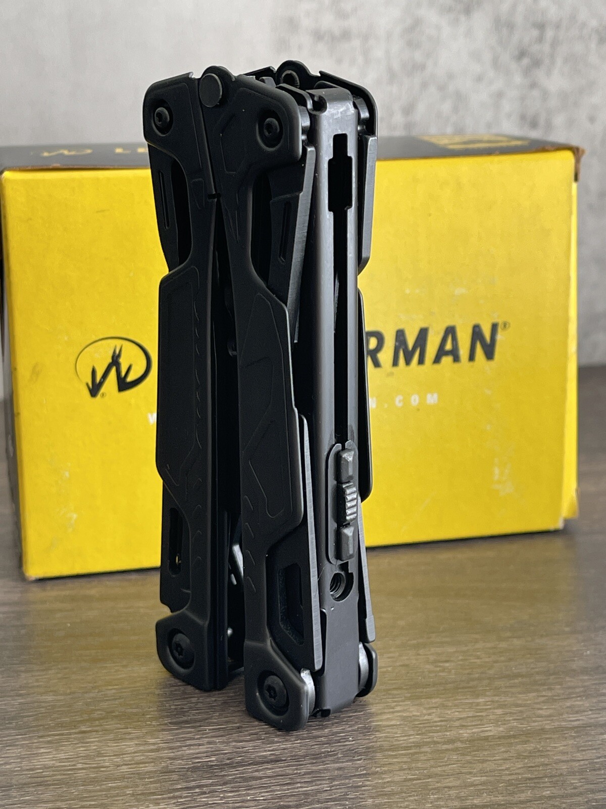 Leatherman OHT black. Rare classic vintage box.