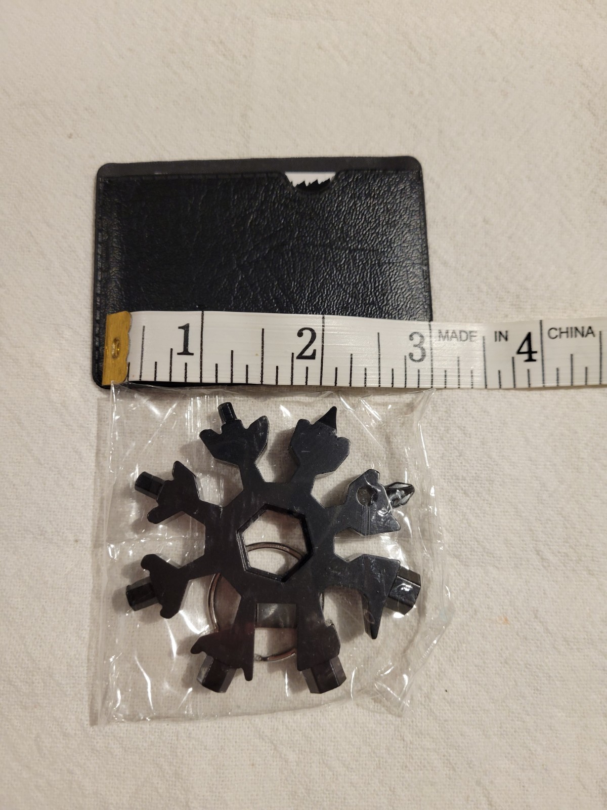 Dad Gifts for Men Adults Gifts for Men 18 in 1 Snowflake Multitool and Card Tool