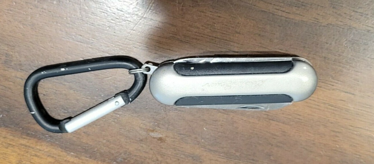 Eddie Bauer Pocket Knife 3 tools/5 functions – with carbineer 2 ½” folded
