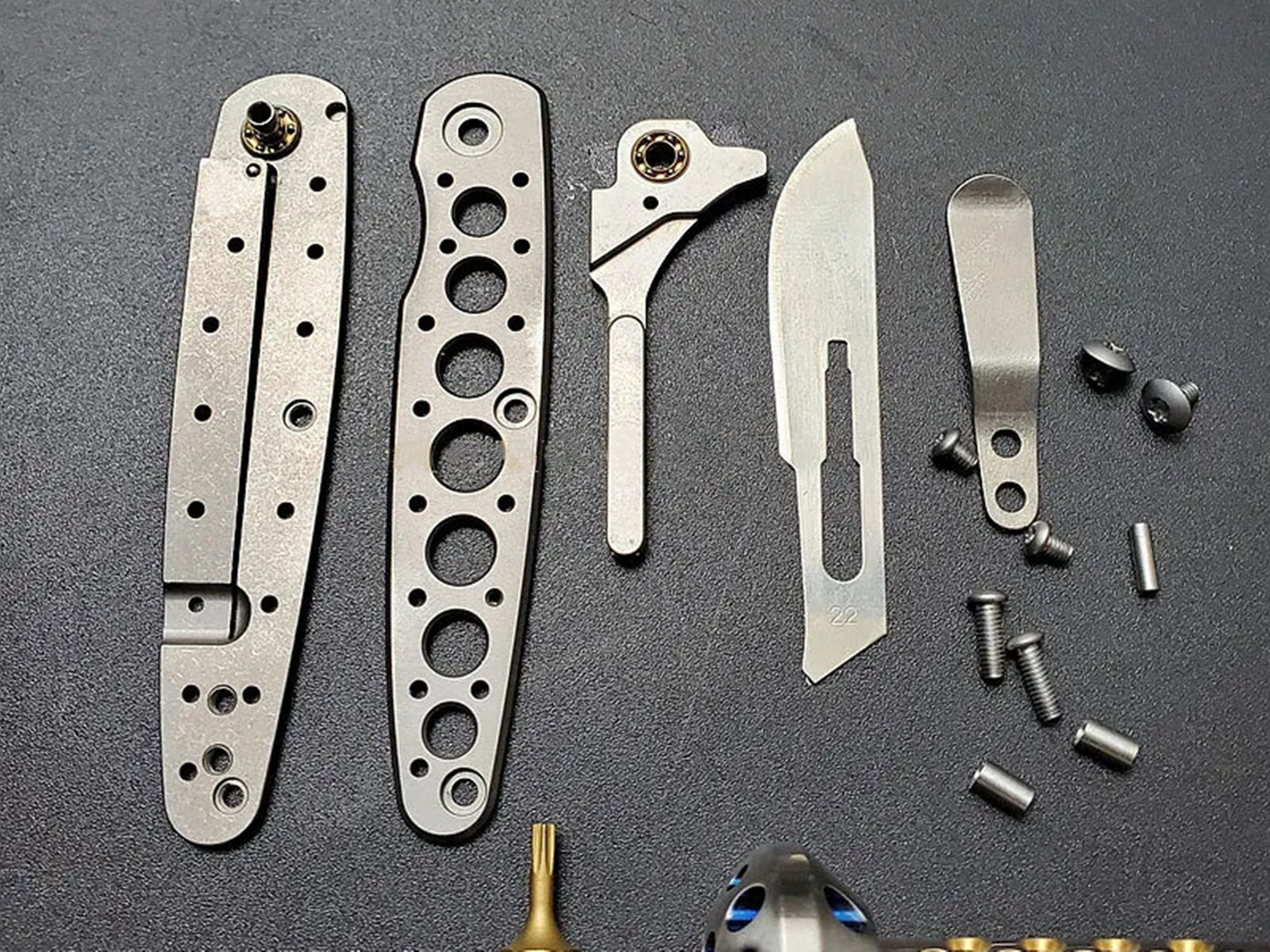 Titanium Alloy Art Knife Folding Fast Opening Folding Knife Paper Cutting Knife