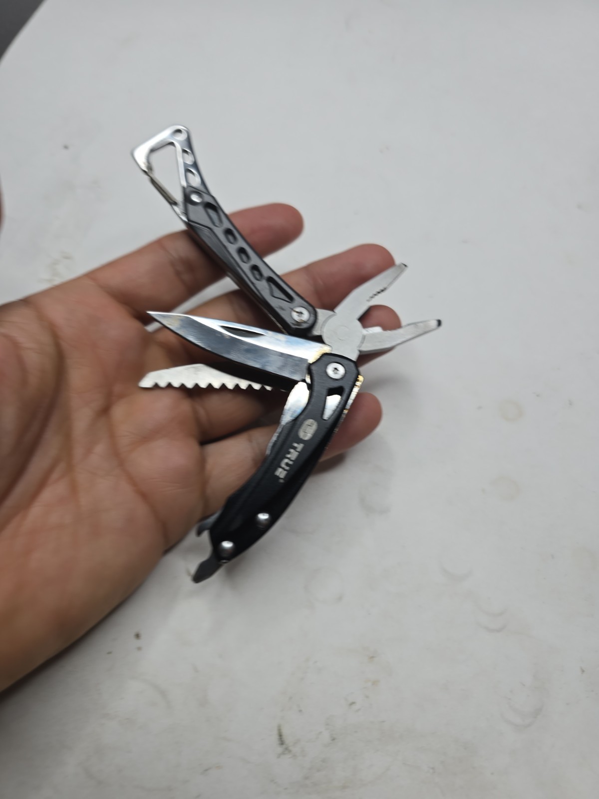 Multi Tool True Utility Pocket Set Seven With Angle Light