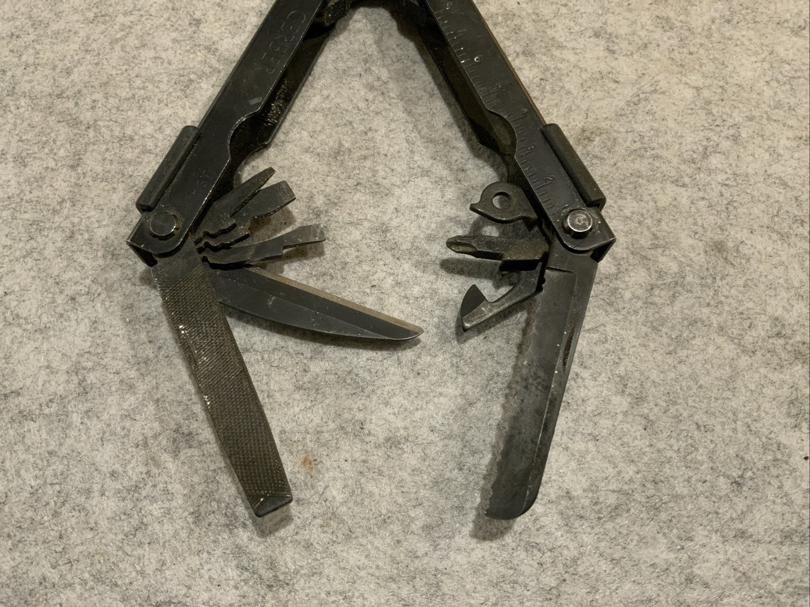 Gerber Multi Tool MP600 Black Oxide Sliding Pliers Knife File Saw