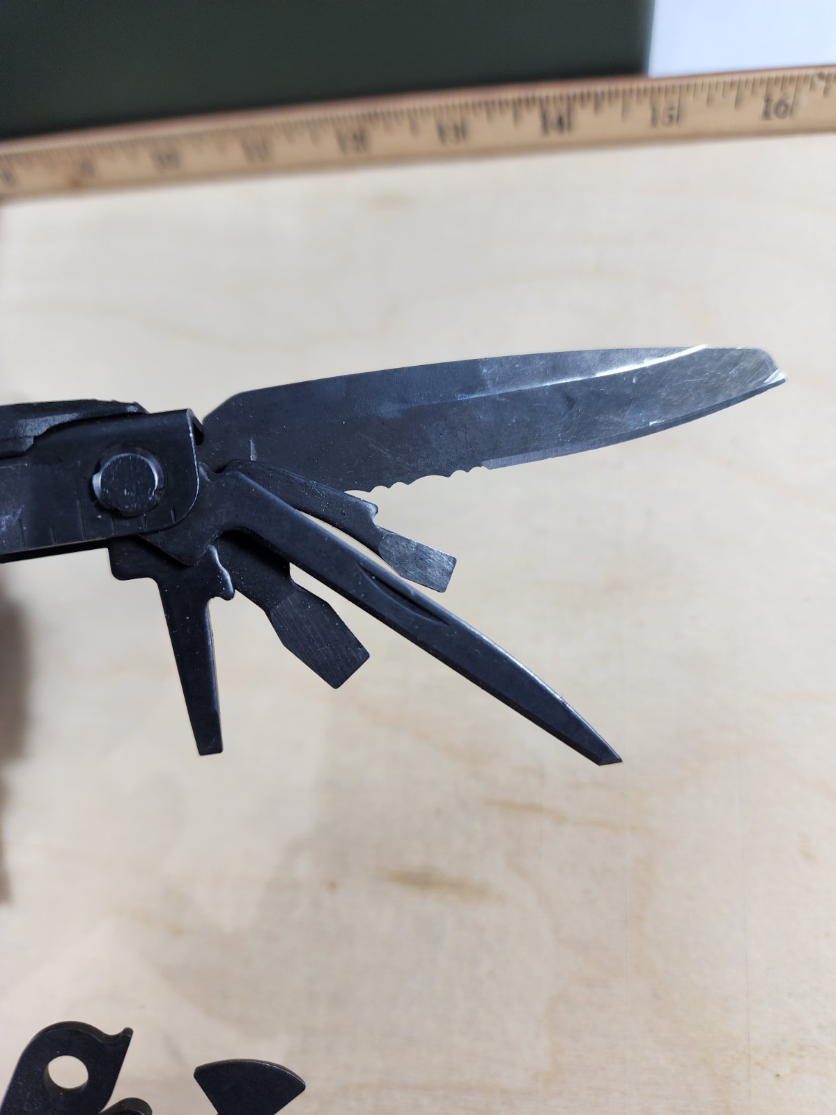 Gerber MP 600 Military Sight Tool x1(ONE) light usage Discontinued (MSRP $136)