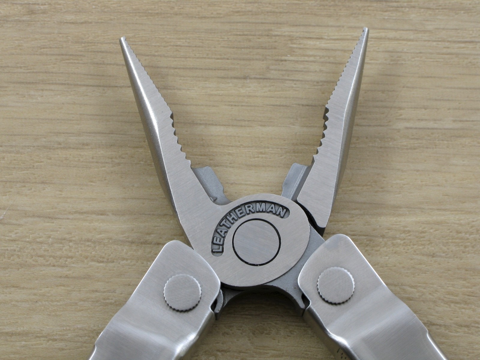 Leatherman Bond Multi-Tool, Sheepsfoot Knife, w/Sheath – “DRAPER” – Excellent