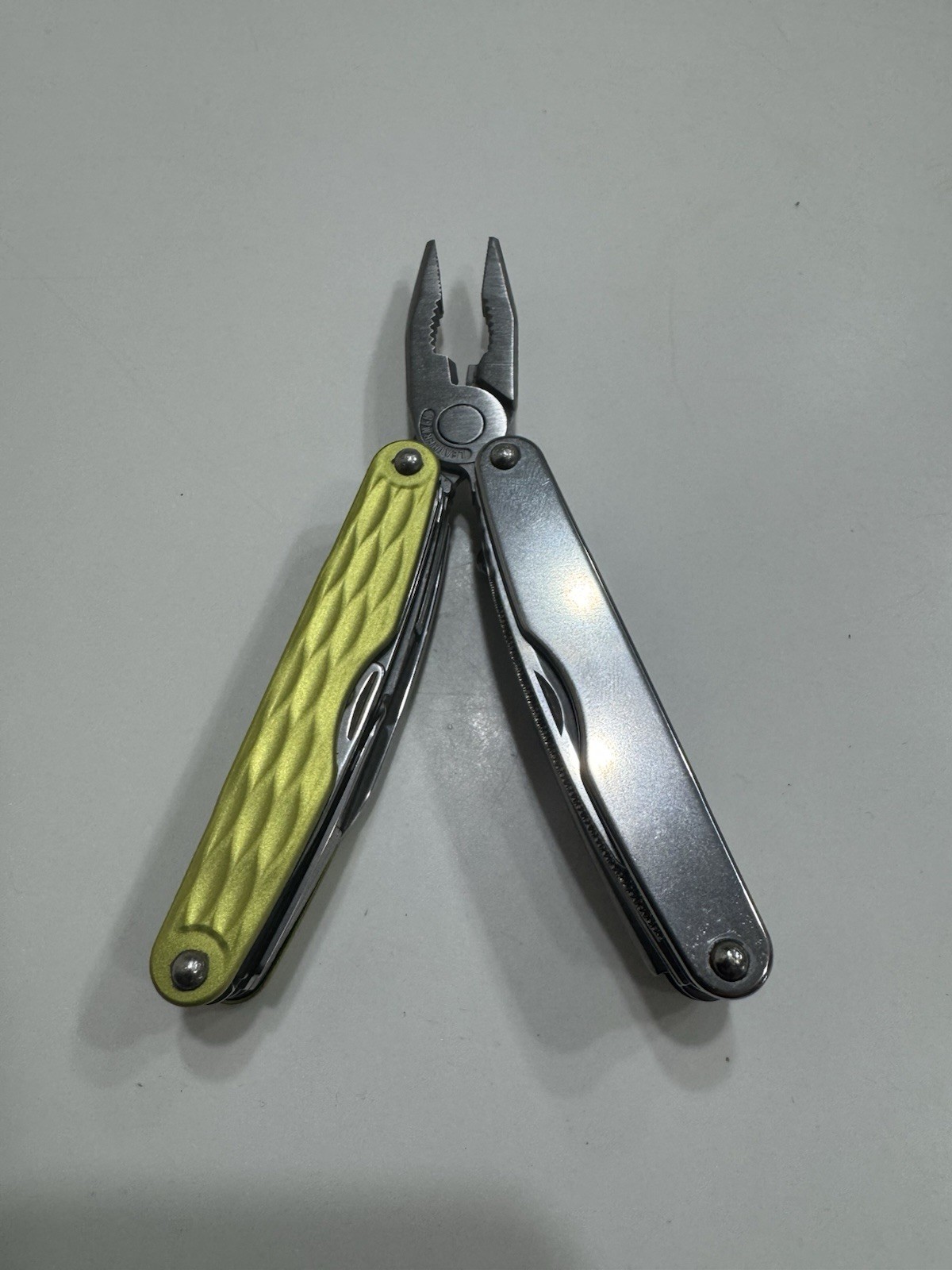 Leatherman Juice XE6 Multi-Tool Moss Green