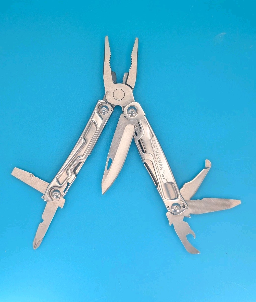 Leatherman Rev 3.8″ Multi-Tool, Stainless!