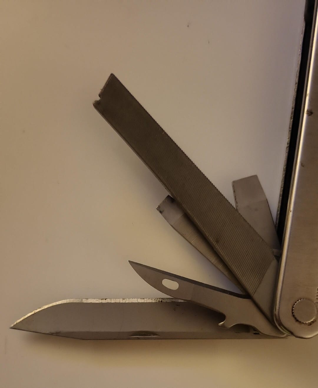 Leatherman Core Multi-Tool Knife Plier 2007 Date Code with Leather Sheath