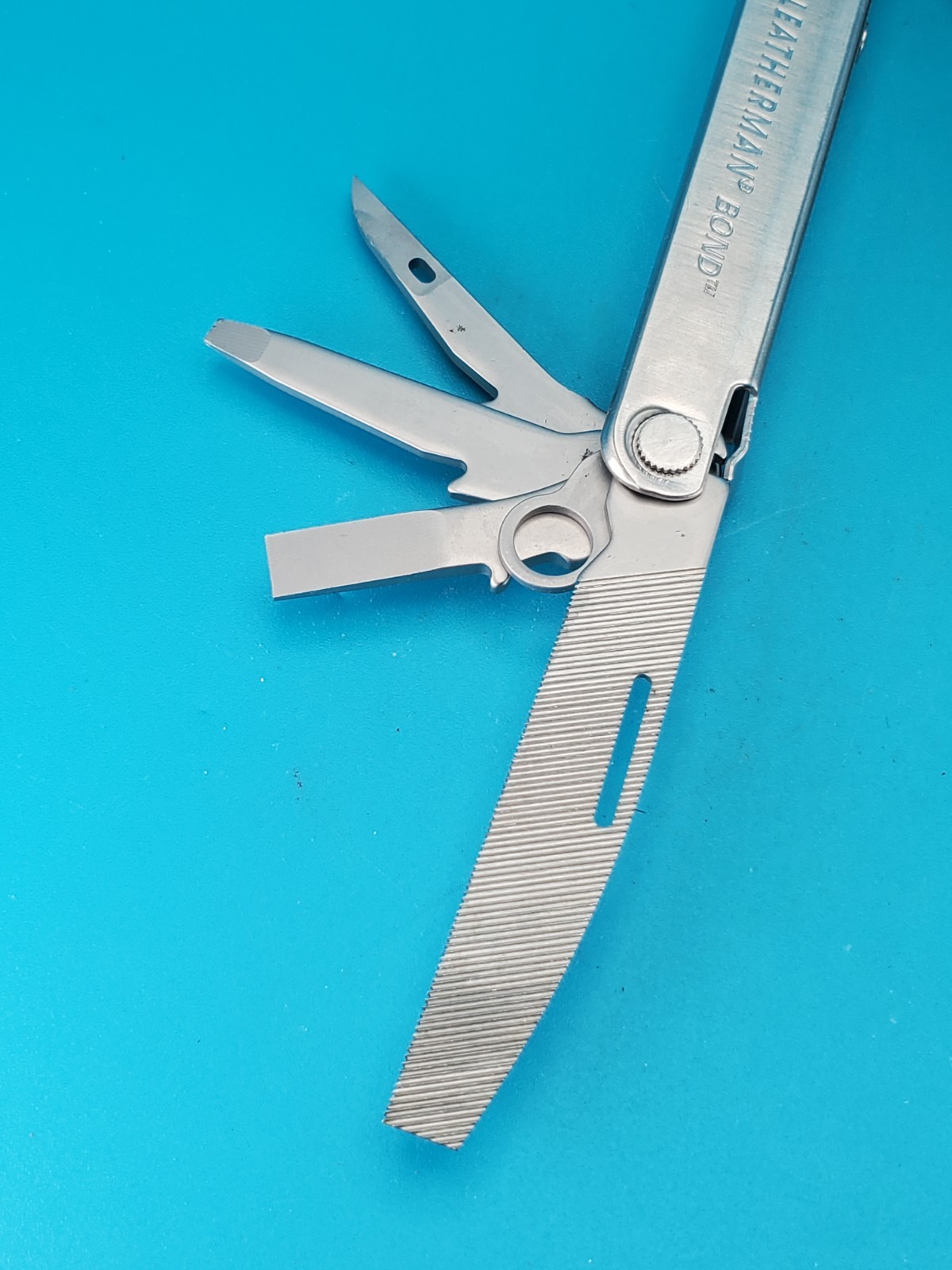 LEATHERMAN Bond Multitool, Stainless Steel Everyday Tool!