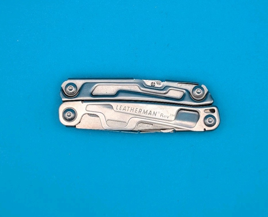 Leatherman Rev 3.8″ Multi-Tool, Stainless!