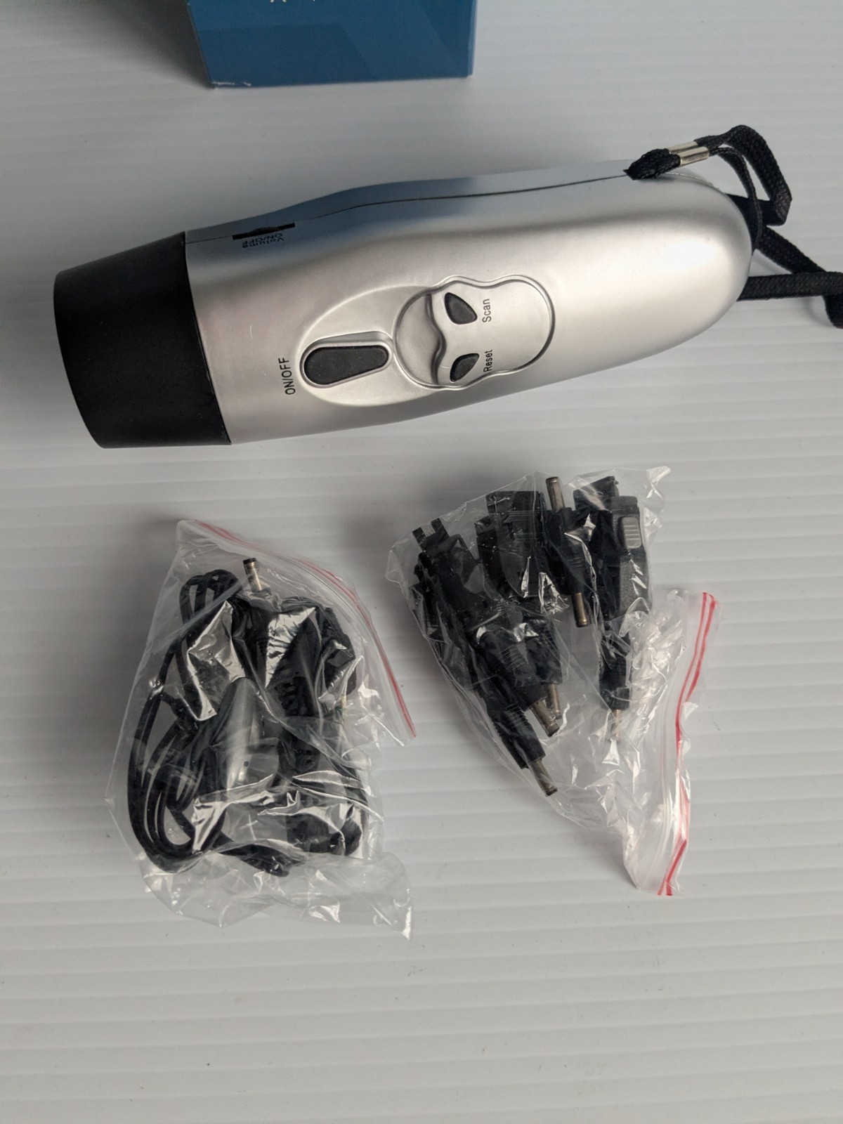 Avon Hand Crank Multi Task Tool 2007 Voltage Output 6V Emergency Preparedness