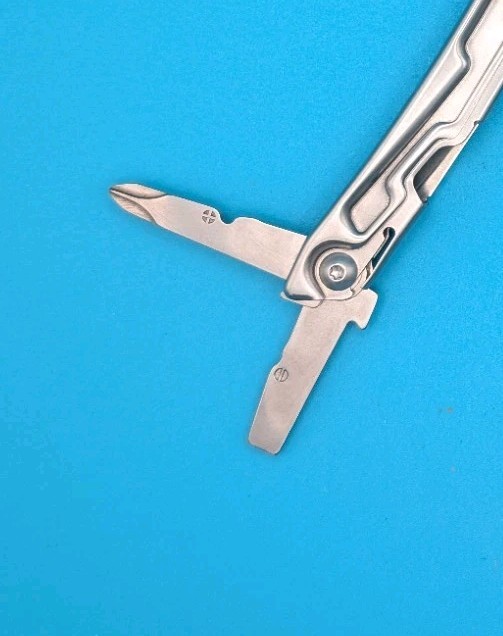Leatherman Bolster 13 Tool Stainless Steel Multi-Tool!