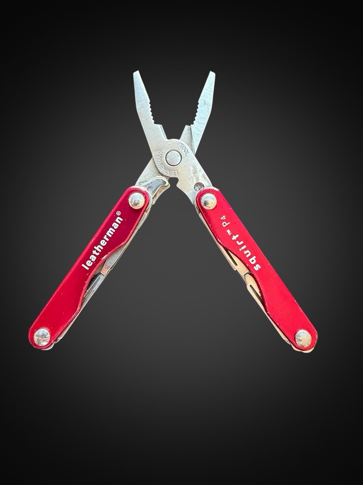 Discontinued Leatherman Squirt P4 Red Multi Tool Pliers Keychain EDC USA