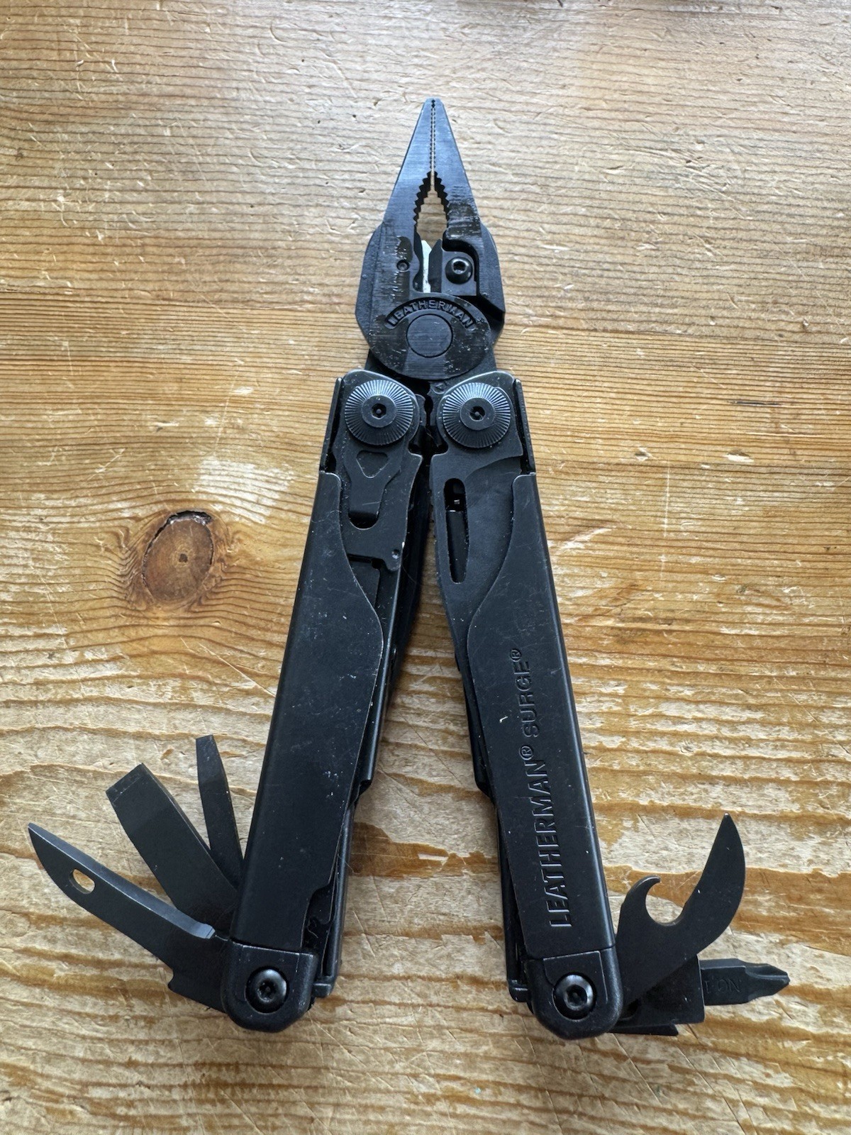 Leatherman Surge Multitool Black