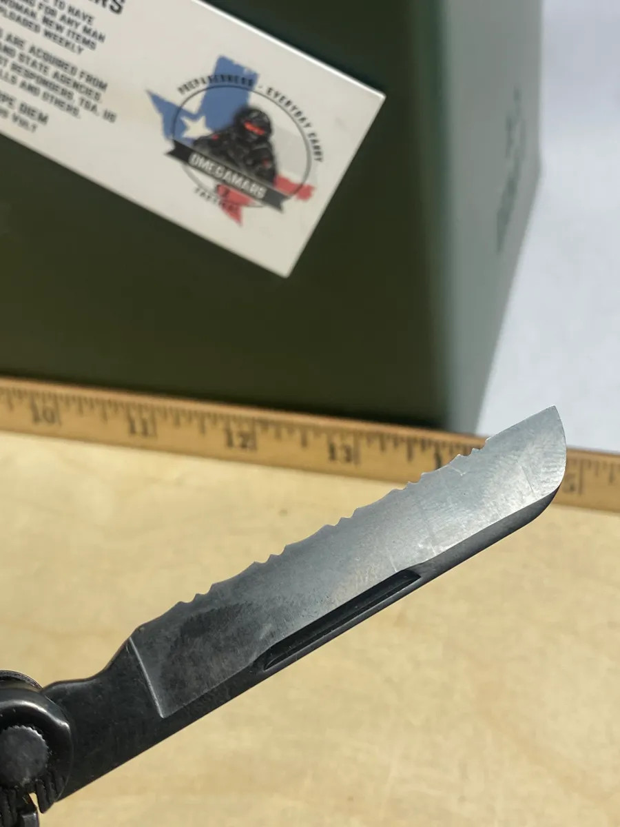 Leatherman Rebar #R10. Looks/feel brand new. (MSRP $99.95 NEW)