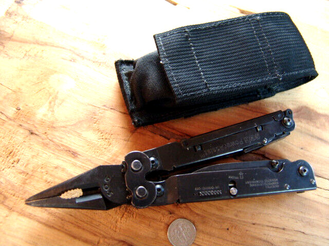 SOG POWER ASSIST-MULTI TOOL-w/ SOG HEAVY DUTY MOLLE SHEATH–EXCELLENT