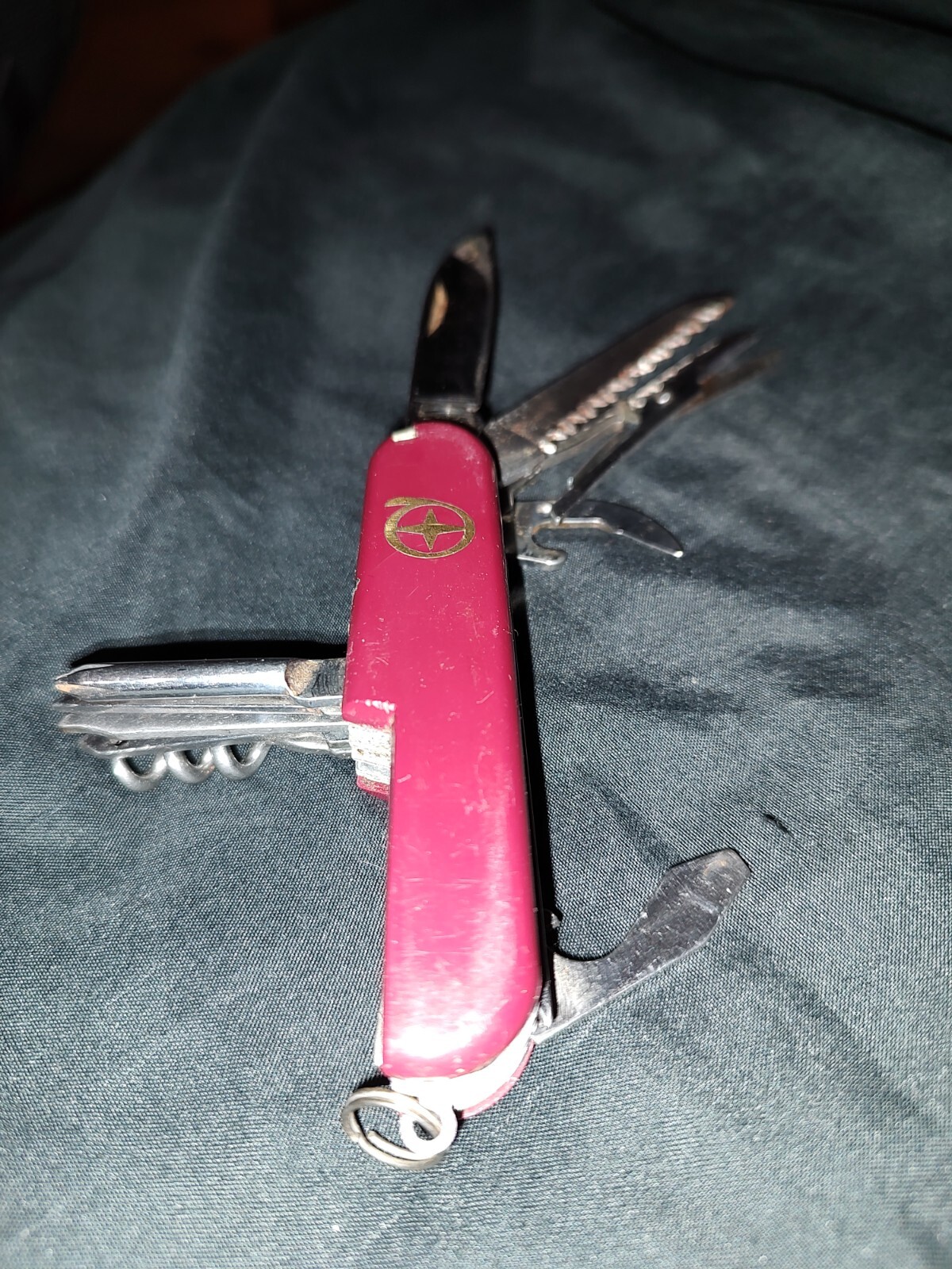 multi tool knife Scissors Saw T Pick Tweezers China.