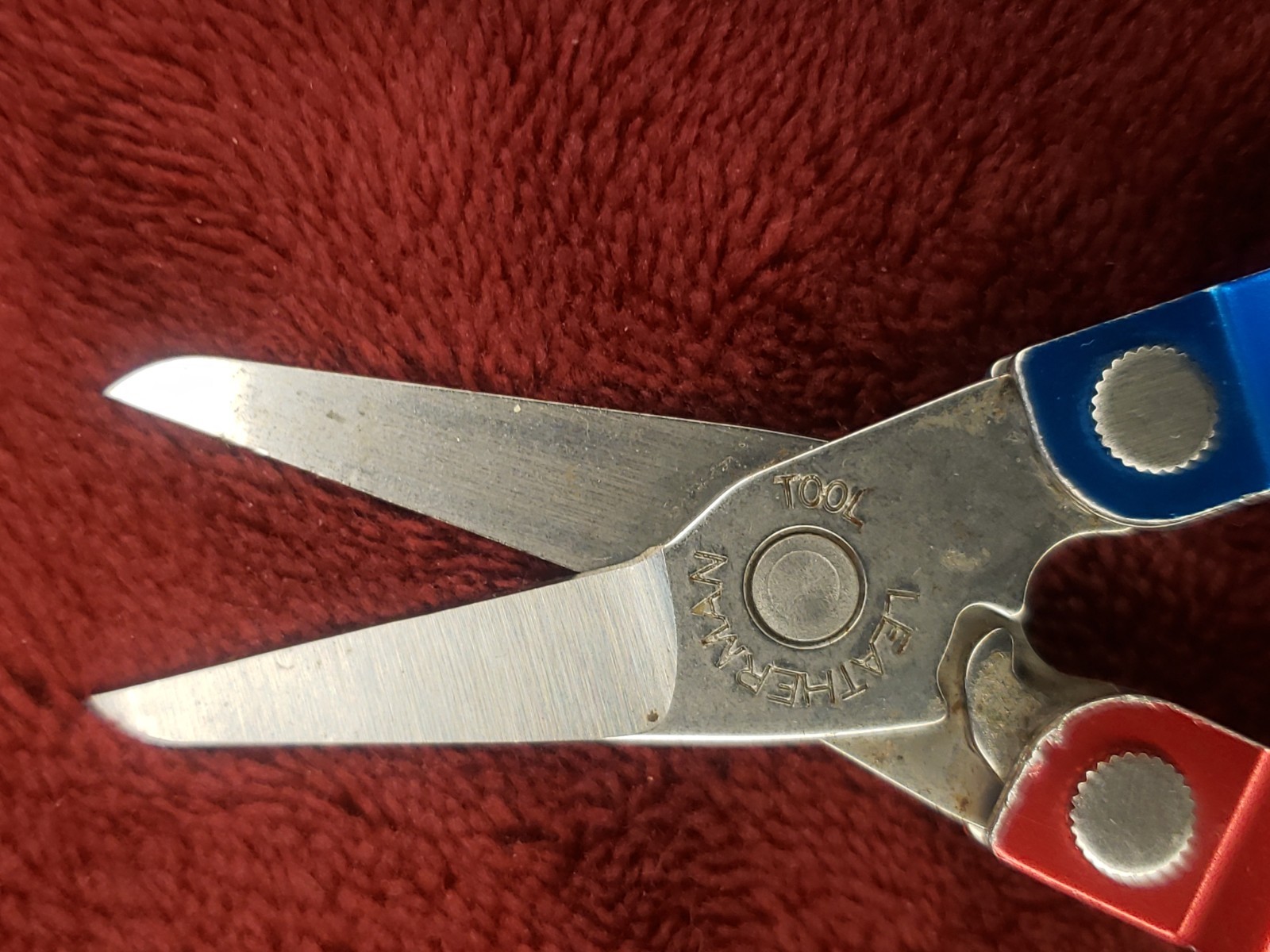 🔪🔪 Leatherman Micra Red Blue Multitool White claw keychain 0121 date code