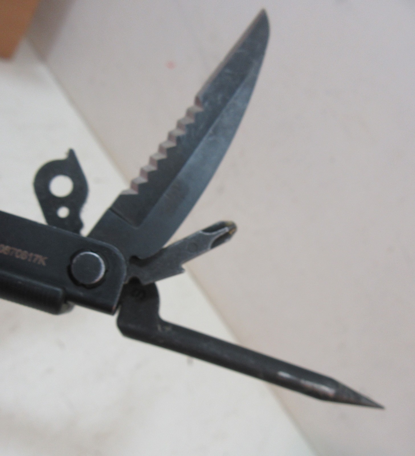 GERBER MULTI PLIER 600 DET STAINLESS MULTI FUNCTION TOOL Inscribed handle
