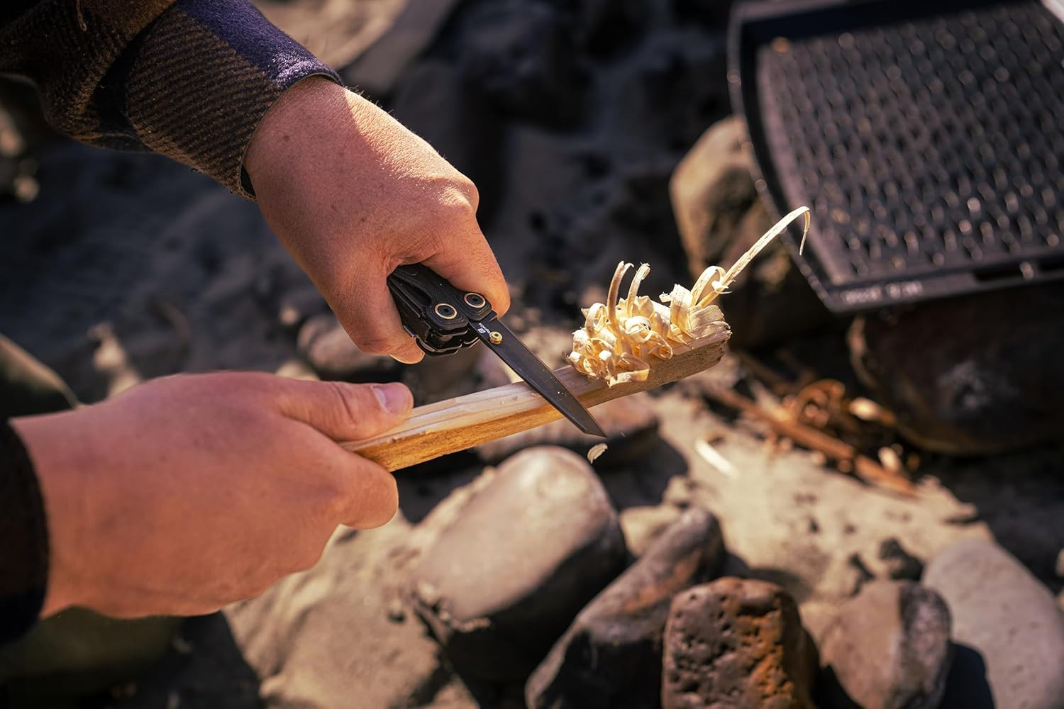 , Wave Alpha – 16-In-1 Multi-Tool with Magnacut® Blade, G10 Handles & Full-Size