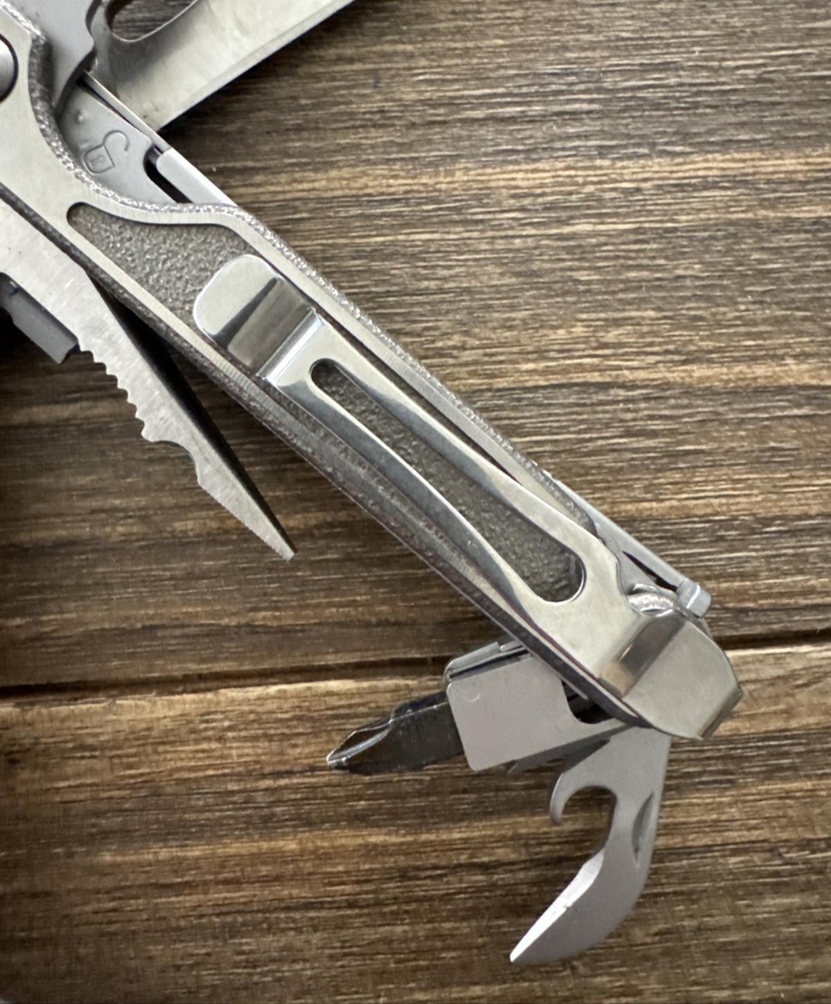 Leatherman Charge XTi Multi Tool Leather Sheath Bits Pocket Clip Ring USA 154cm